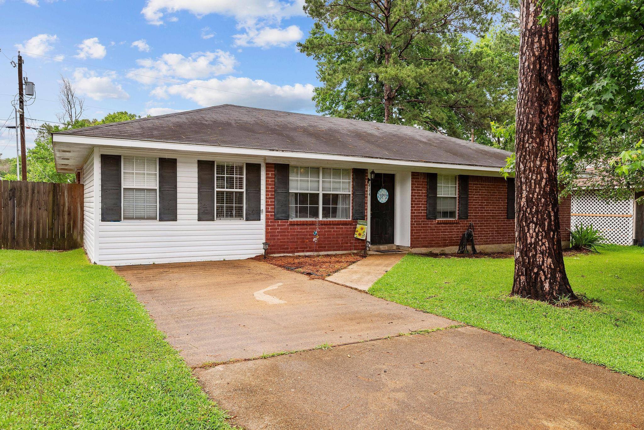 Haughton, LA 71037,414 Cherry Oak Lane