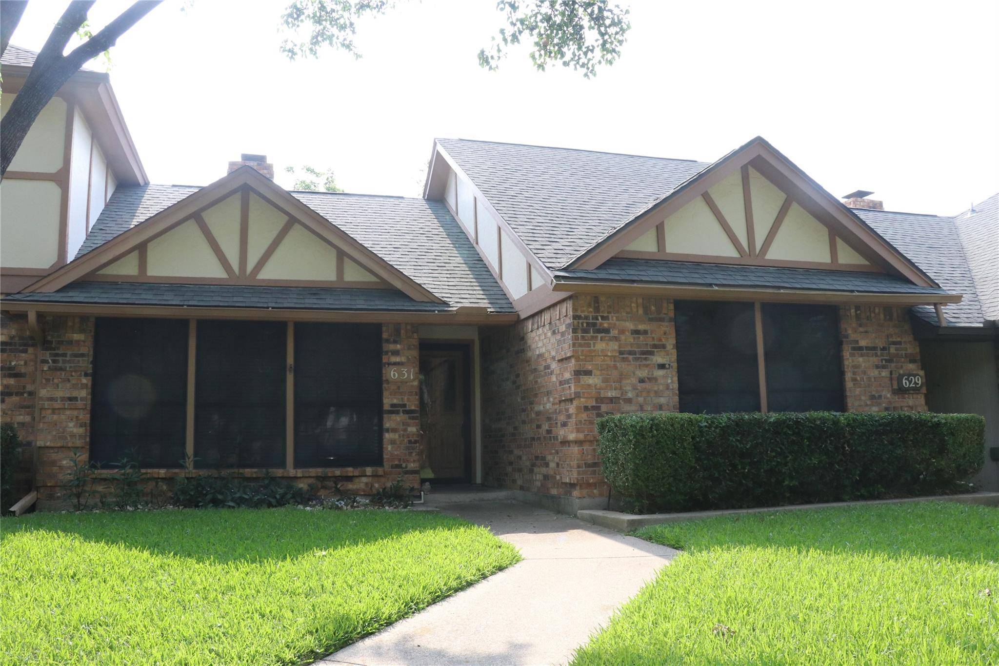 Arlington, TX 76012,631 Windgate Court