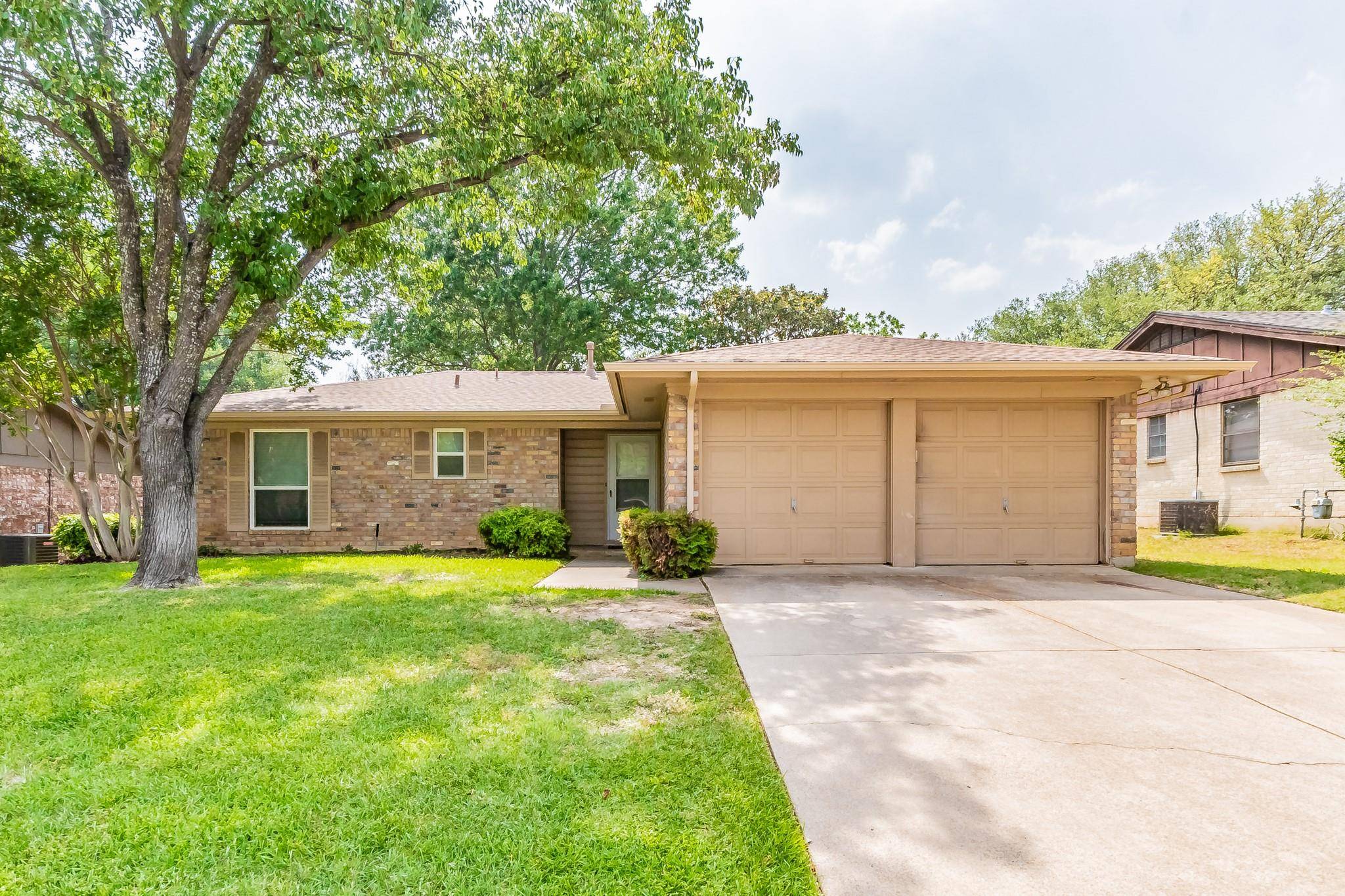 North Richland Hills, TX 76182,6955 Lowery Lane