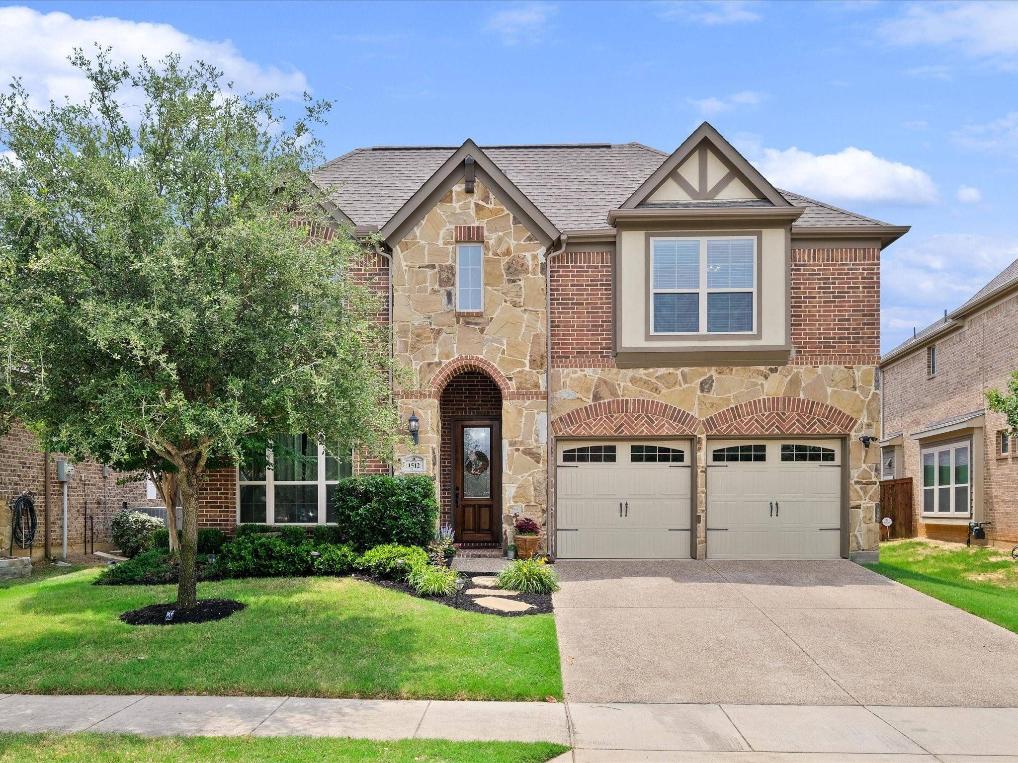 Lantana, TX 76226,1512 Golf Club Drive