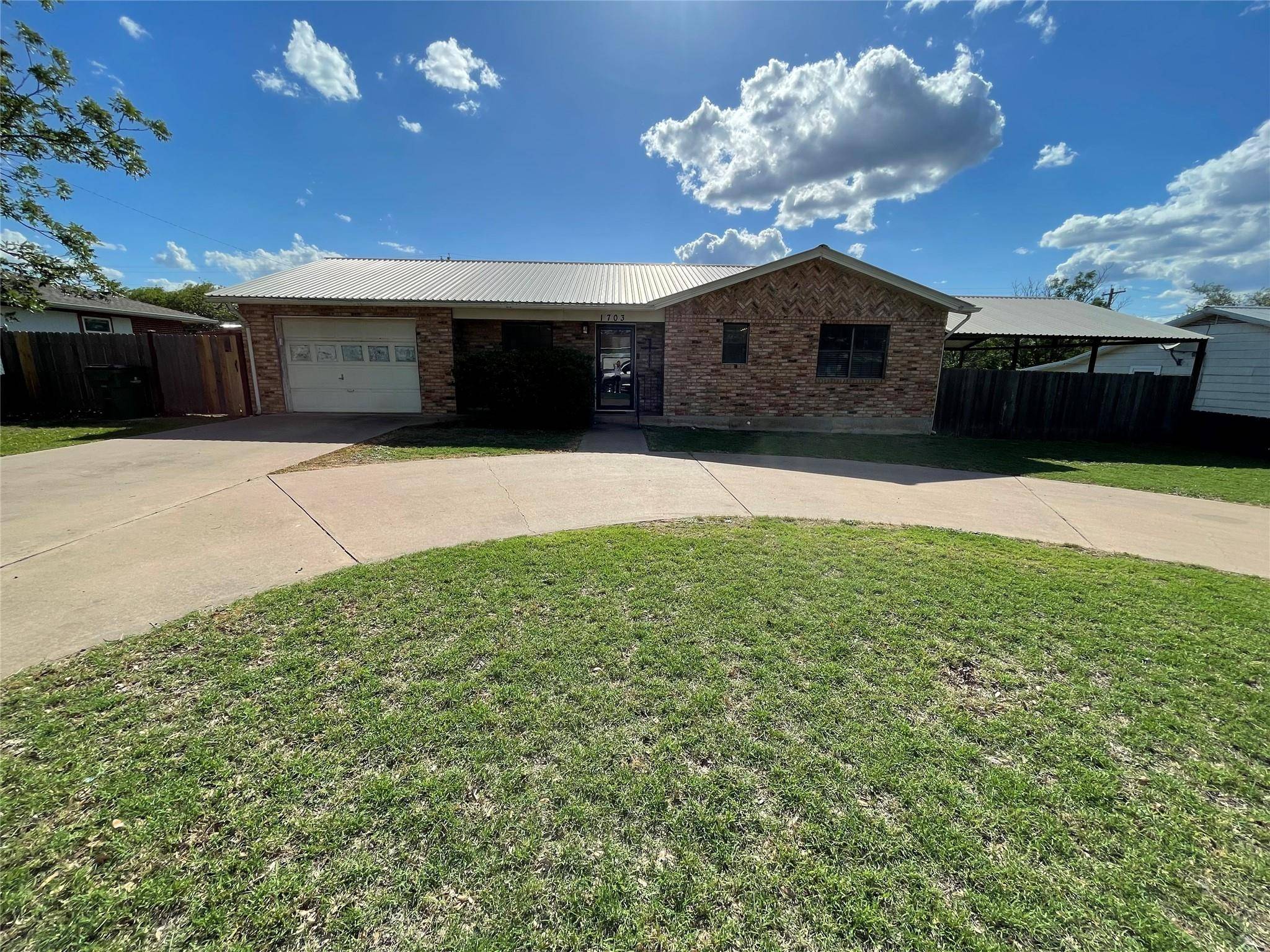 Goldthwaite, TX 76844,1703 Earl Street