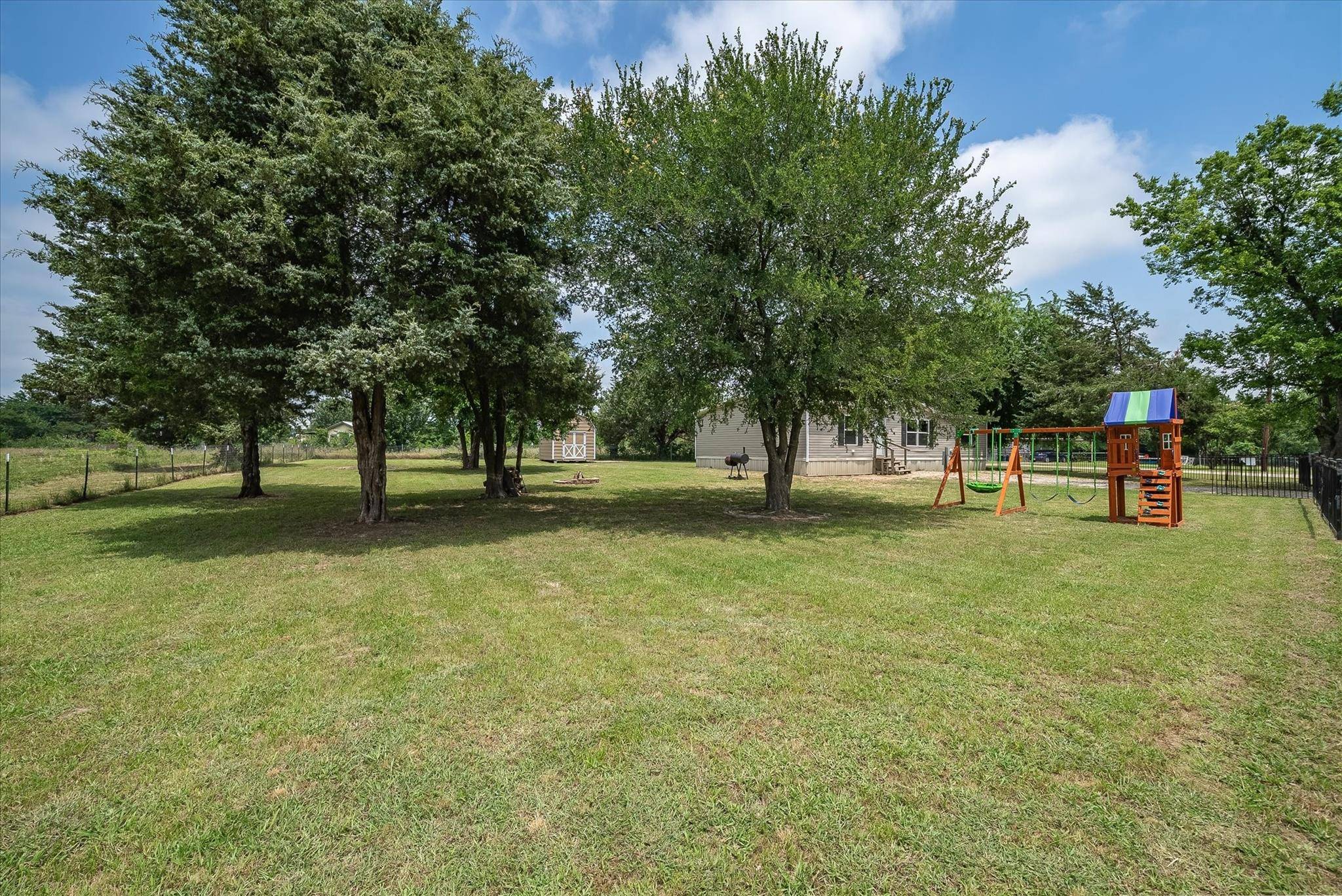 East Tawakoni, TX 75472,369 Lake Shore Lane