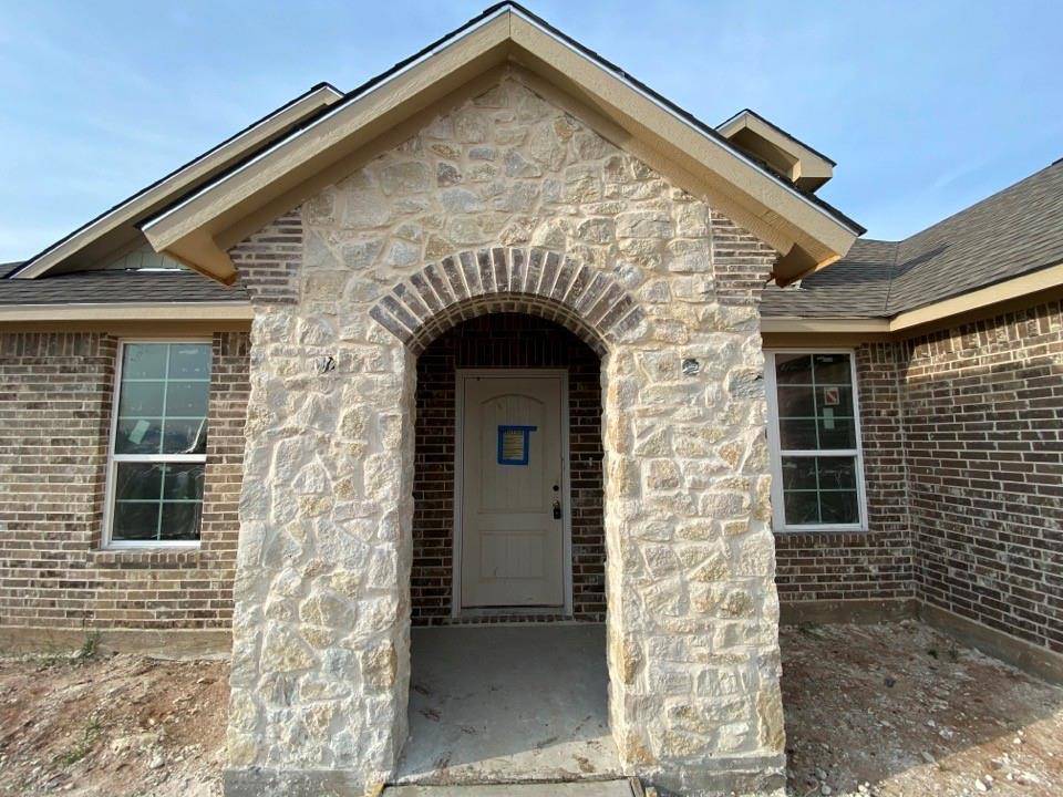 Rio Vista, TX 76093,304 Olde Knoll Place