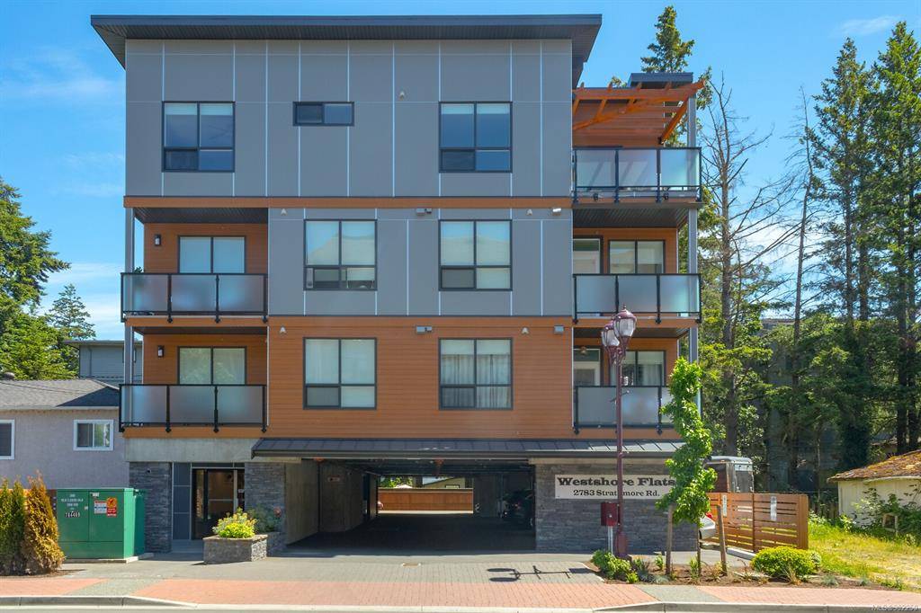 Langford, BC V9B 3X4,2783 Strathmore Rd #204