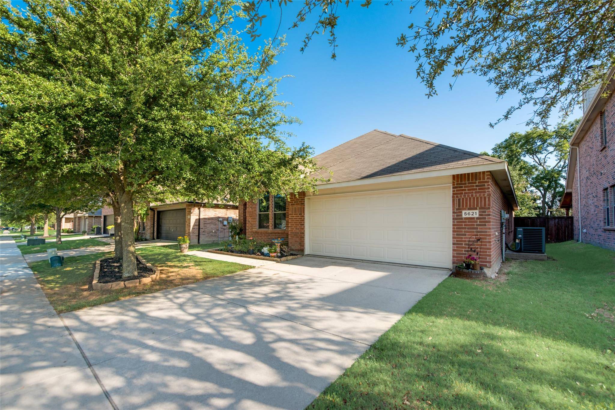 Prosper, TX 75078,5621 Crestwood Drive