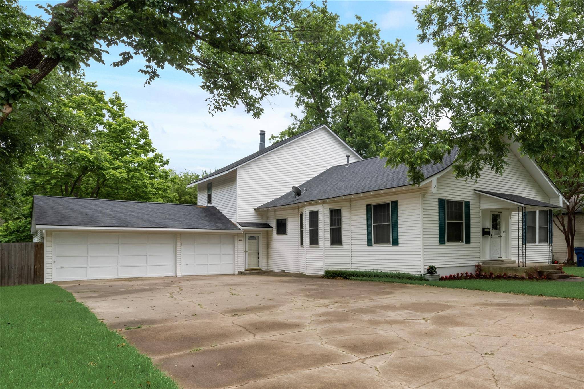 Greenville, TX 75401,3821 Pine Street