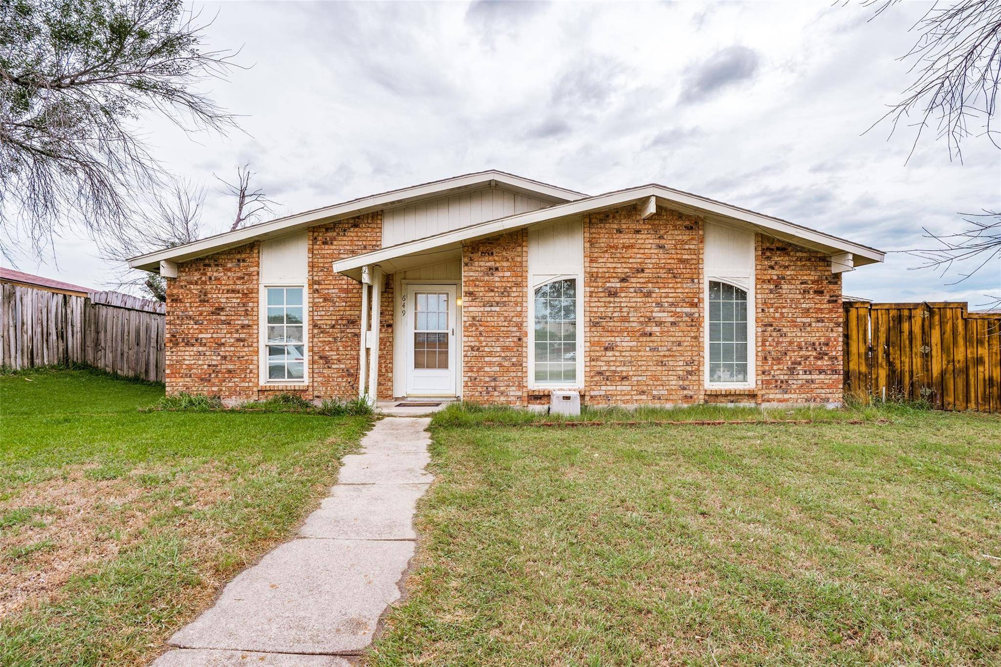 Desoto, TX 75115,649 Eagle Drive