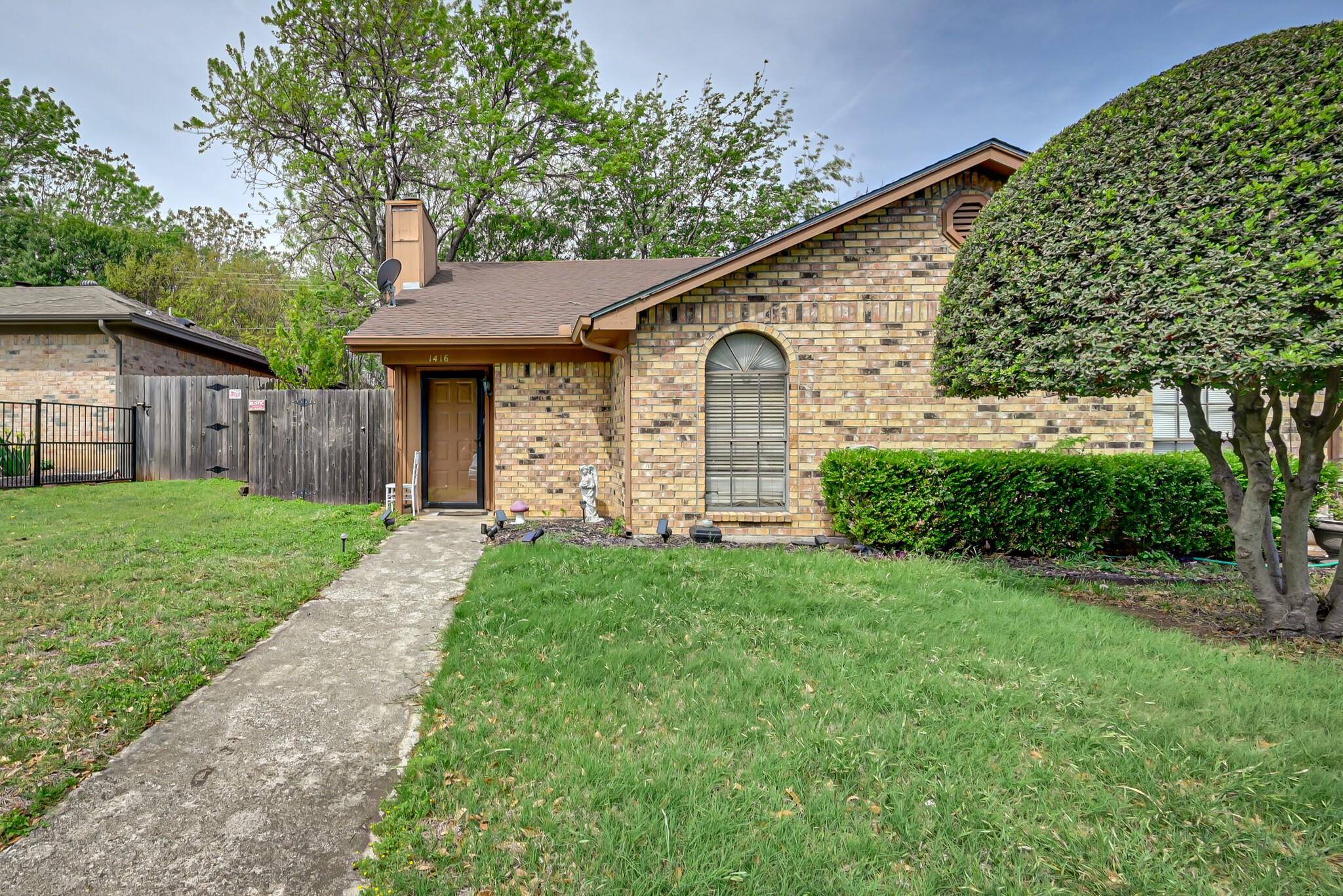 Arlington, TX 76013,1416 Las Jardines Court