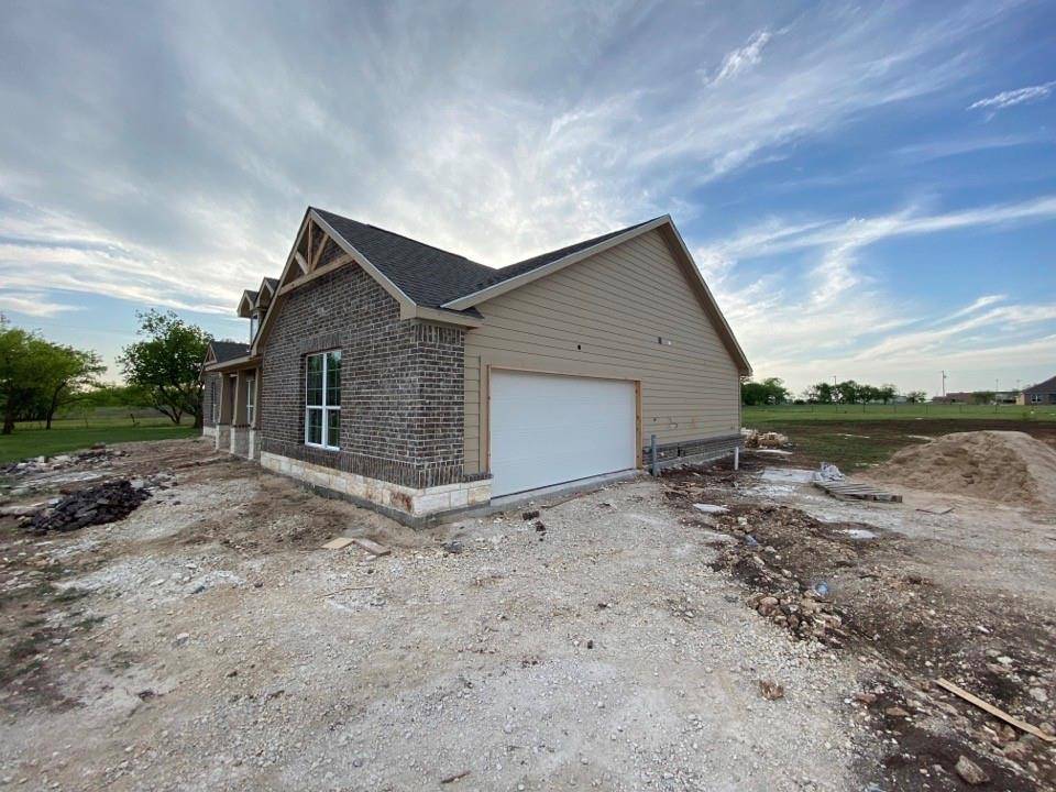 Rio Vista, TX 76093,324 Olde Knoll Place