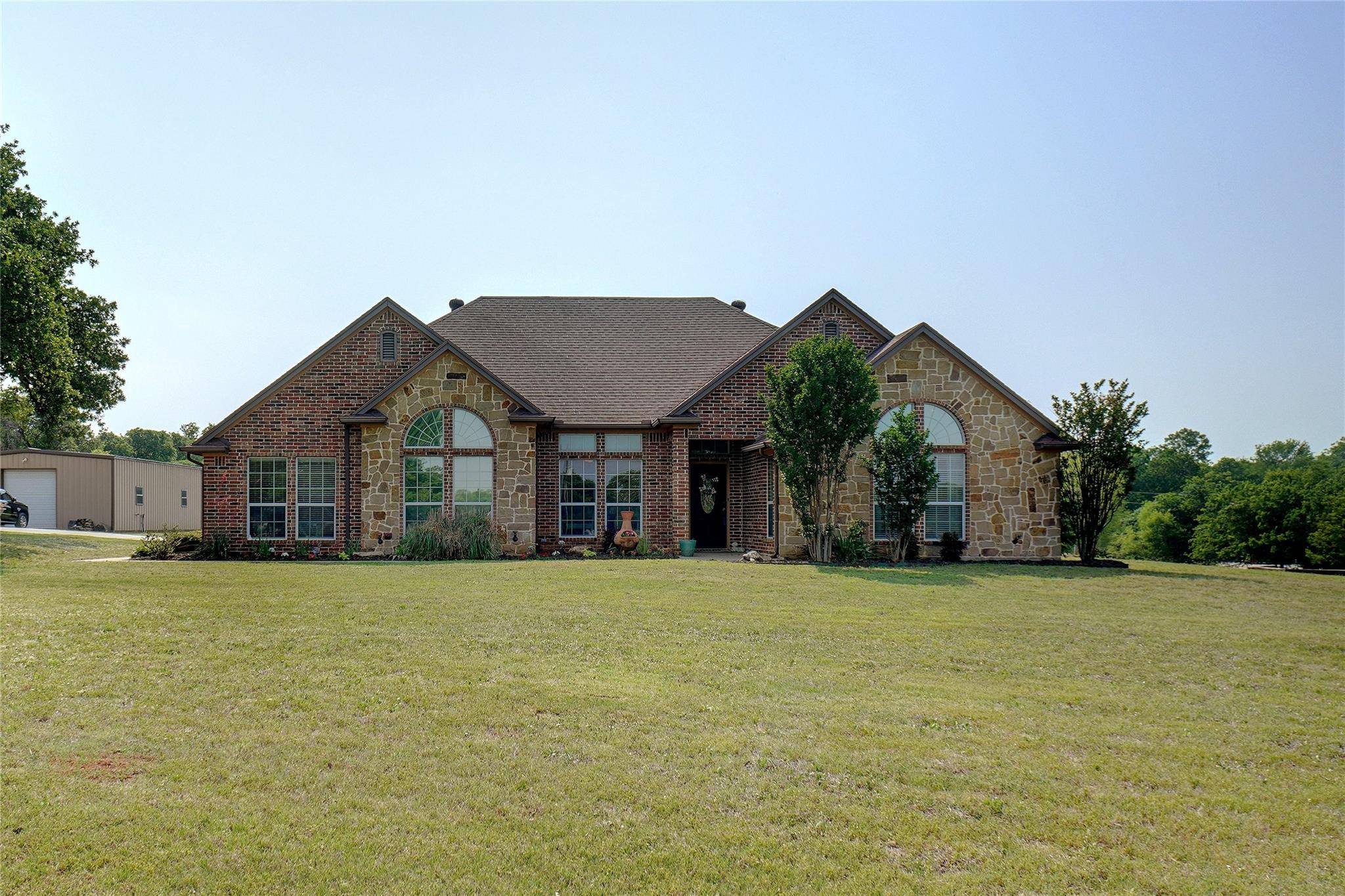 Joshua, TX 76058,521 County Road 913