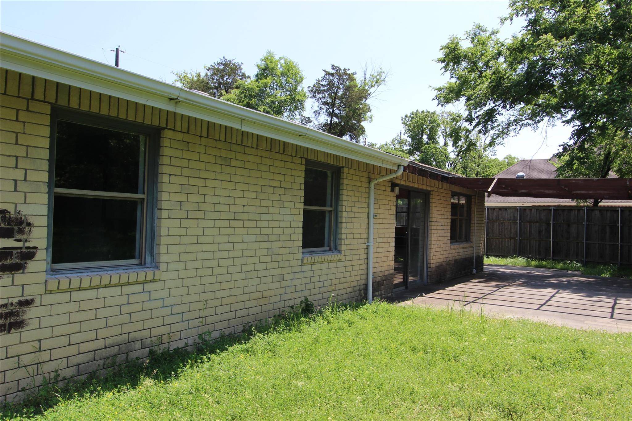 Balch Springs, TX 75180,5317 Arrowdell Road