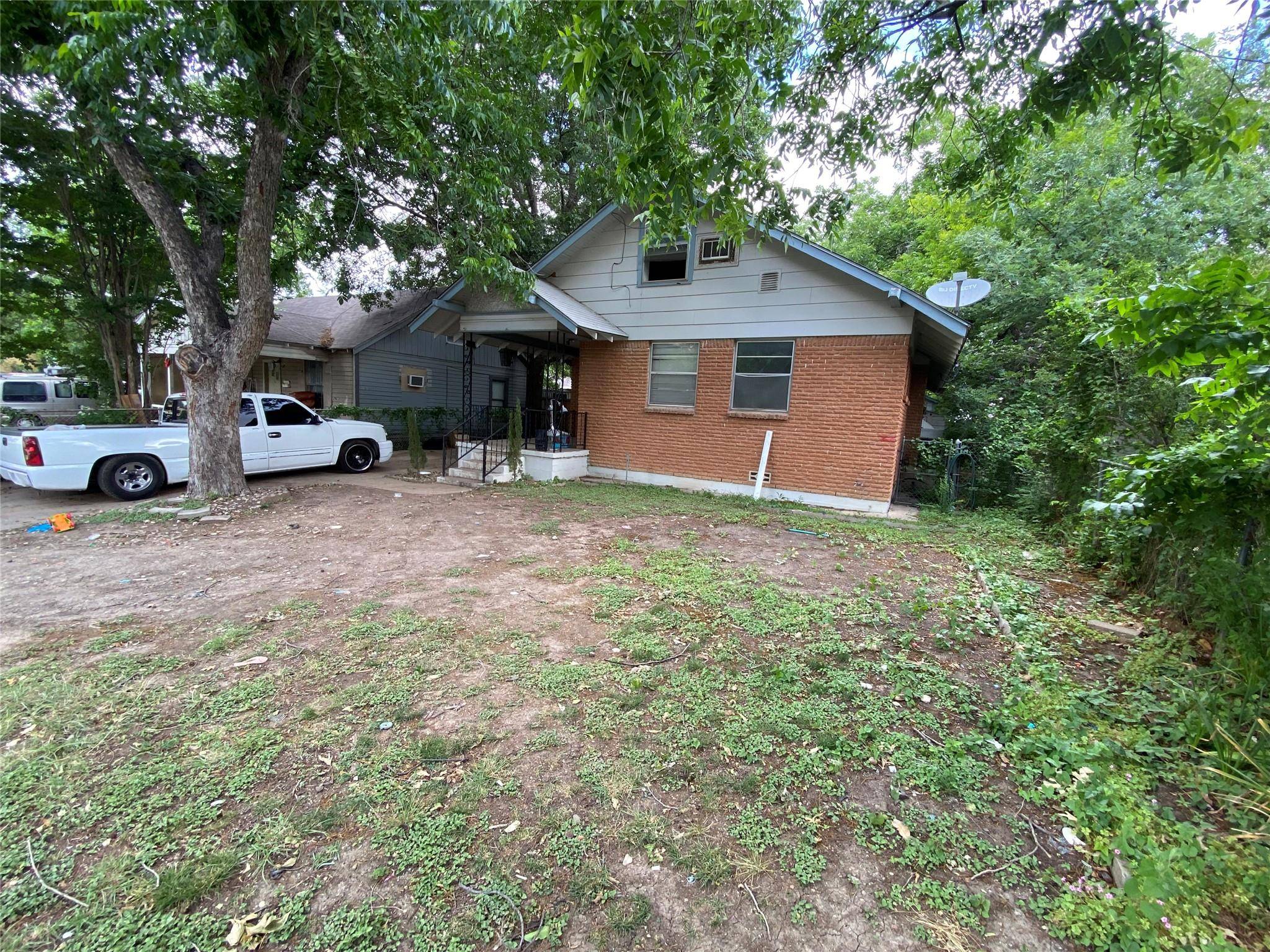 Fort Worth, TX 76115,1604 W Hammond Street