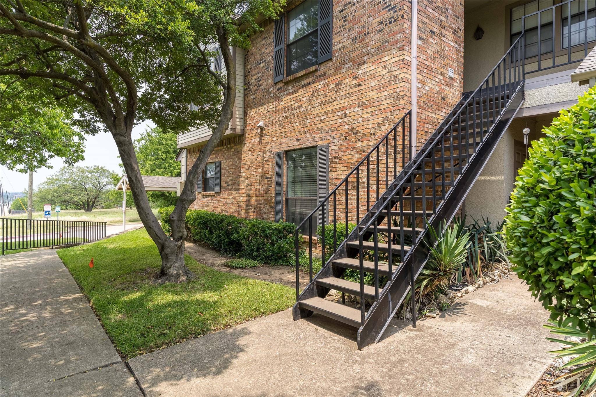 Carrollton, TX 75006,2835 Keller Springs Road #102