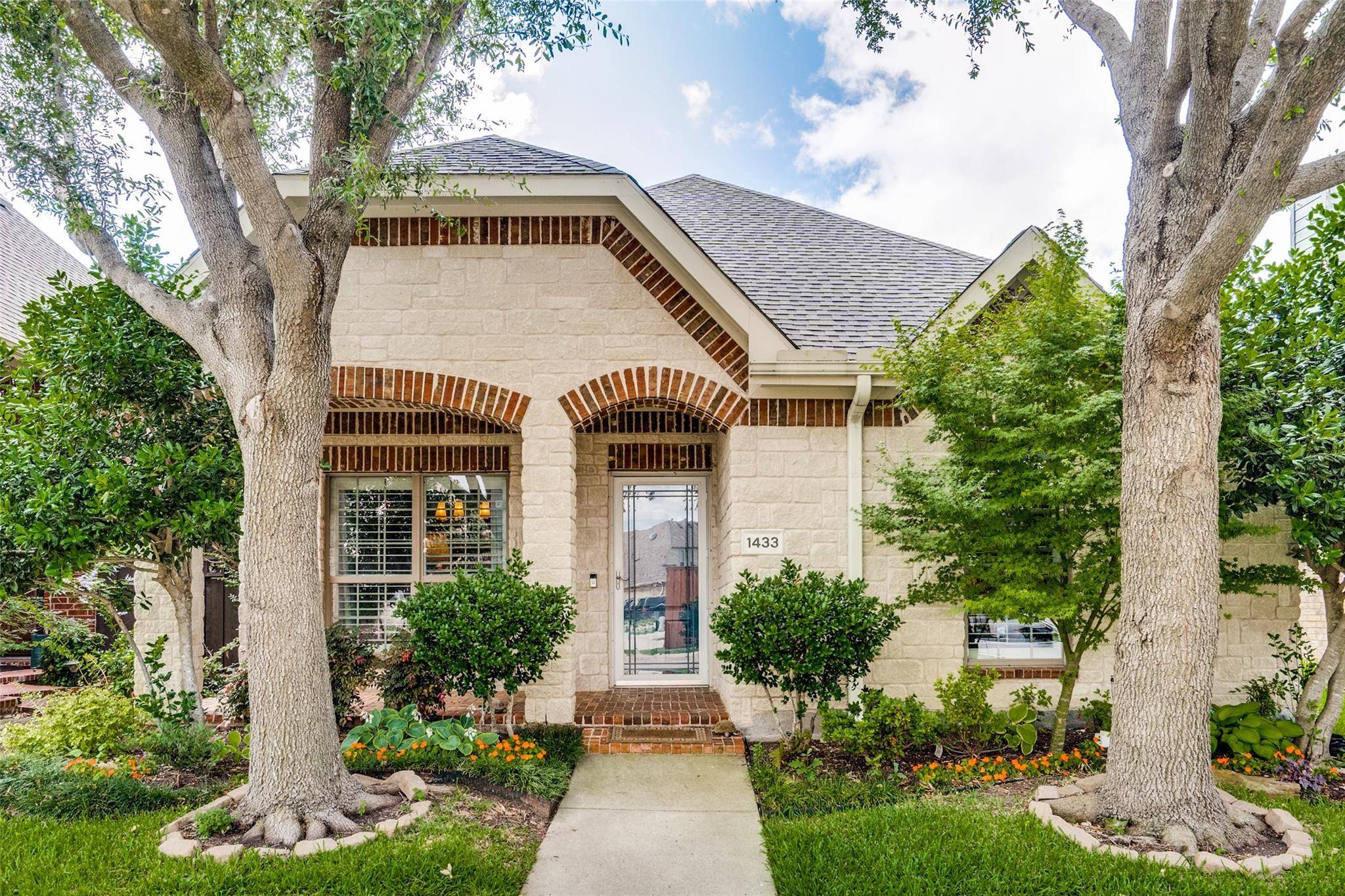 Allen, TX 75013,1433 Petersburgh Place