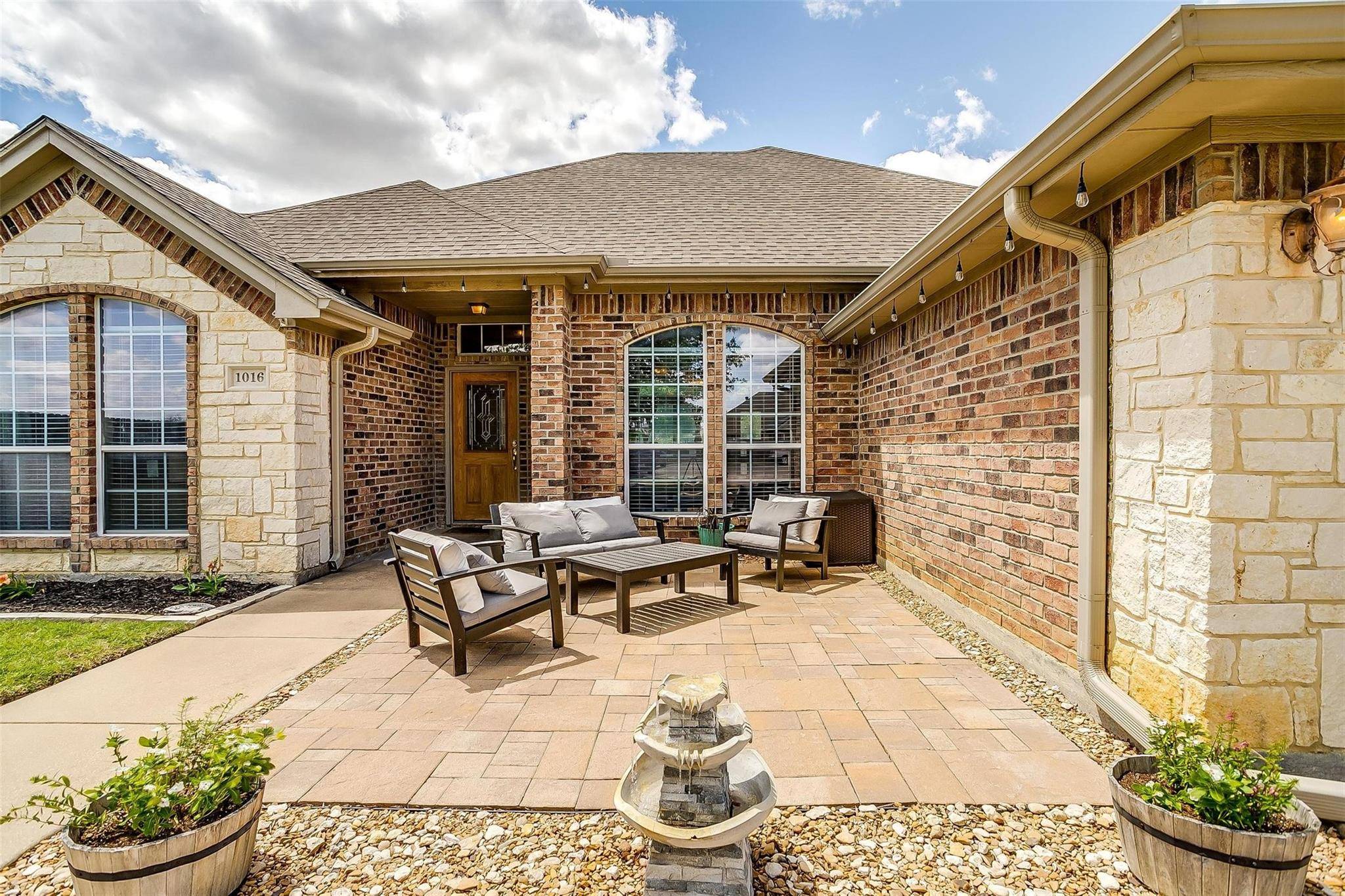 Burleson, TX 76028,1016 Redfish Drive