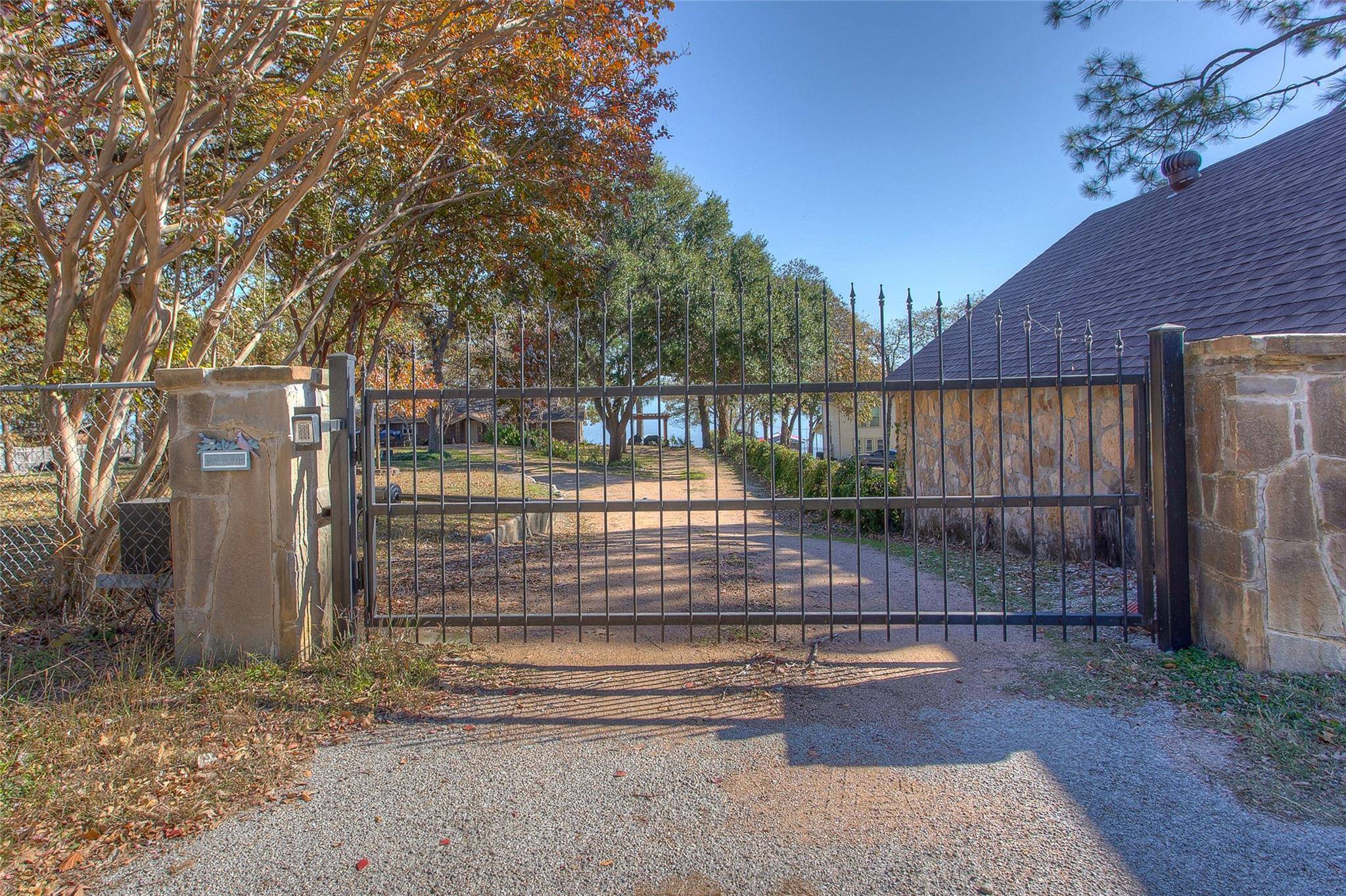 Azle, TX 76020,12320 Lake Forest Drive