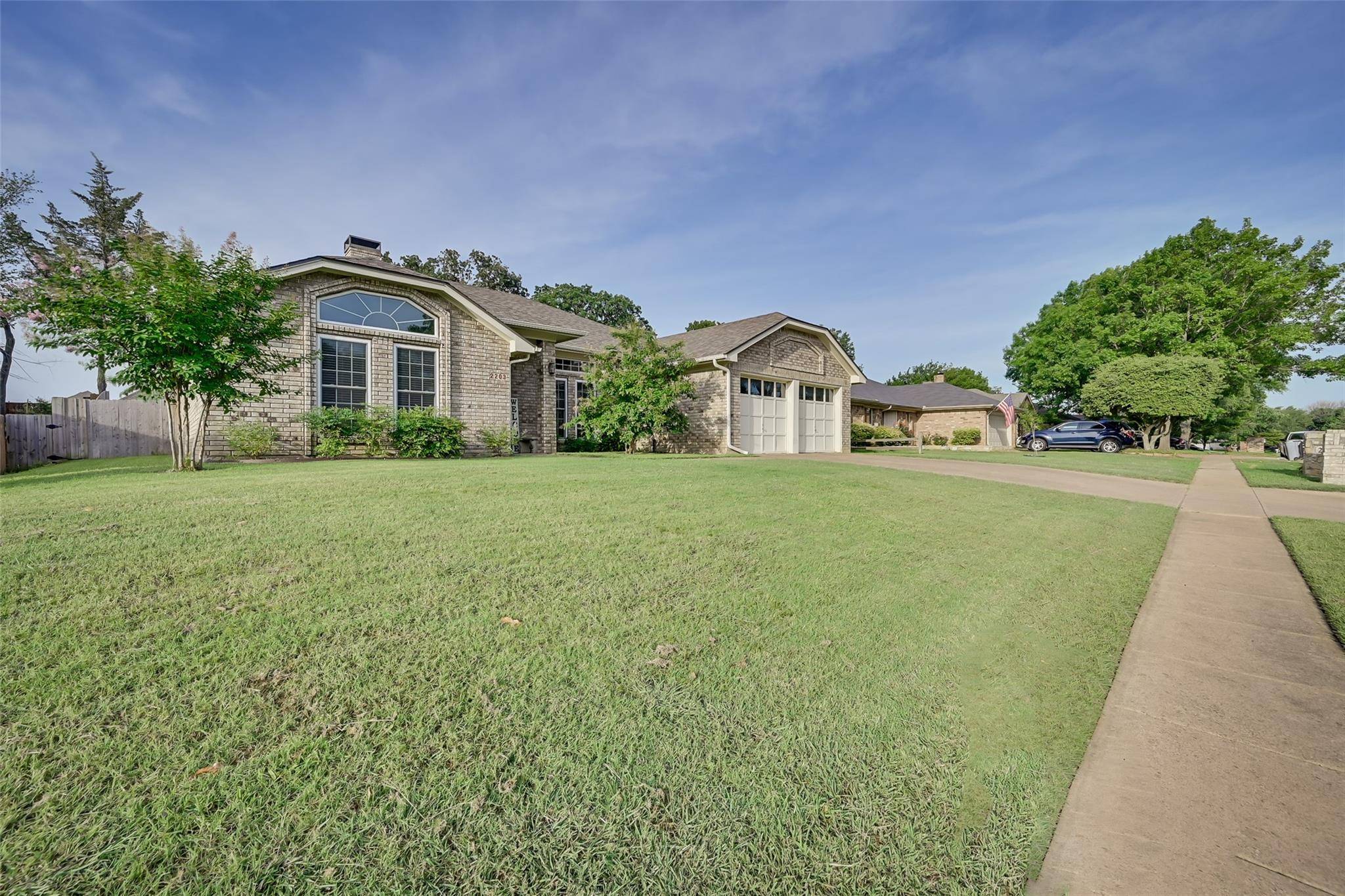 Euless, TX 76040,2203 Eva Lane