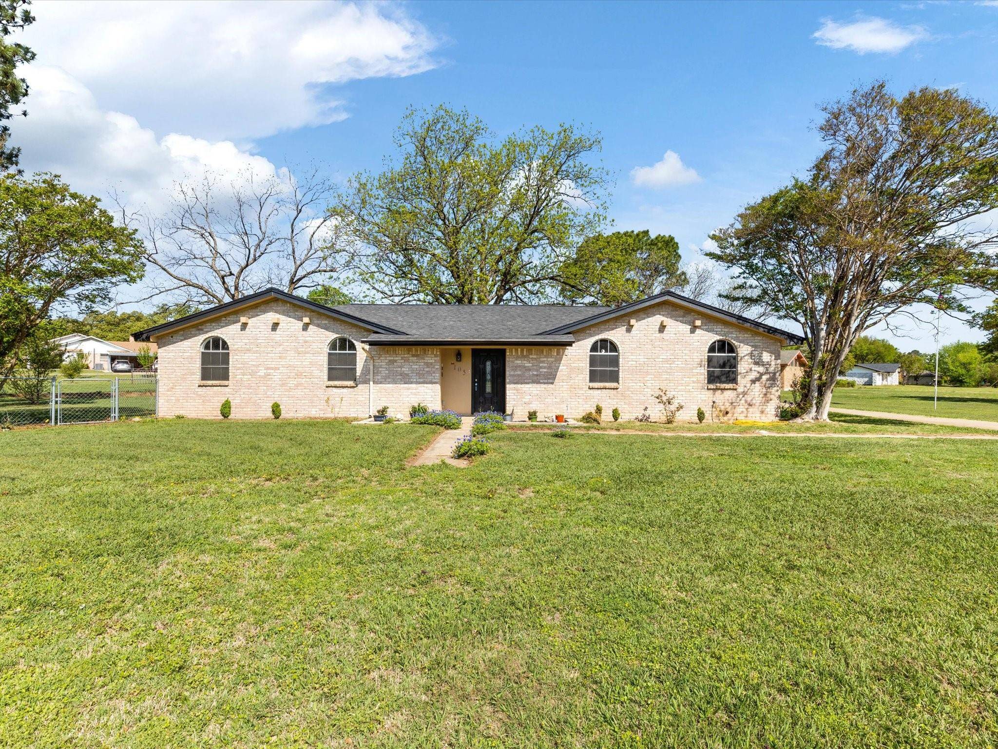 Burleson, TX 76028,105 William Wallace Drive