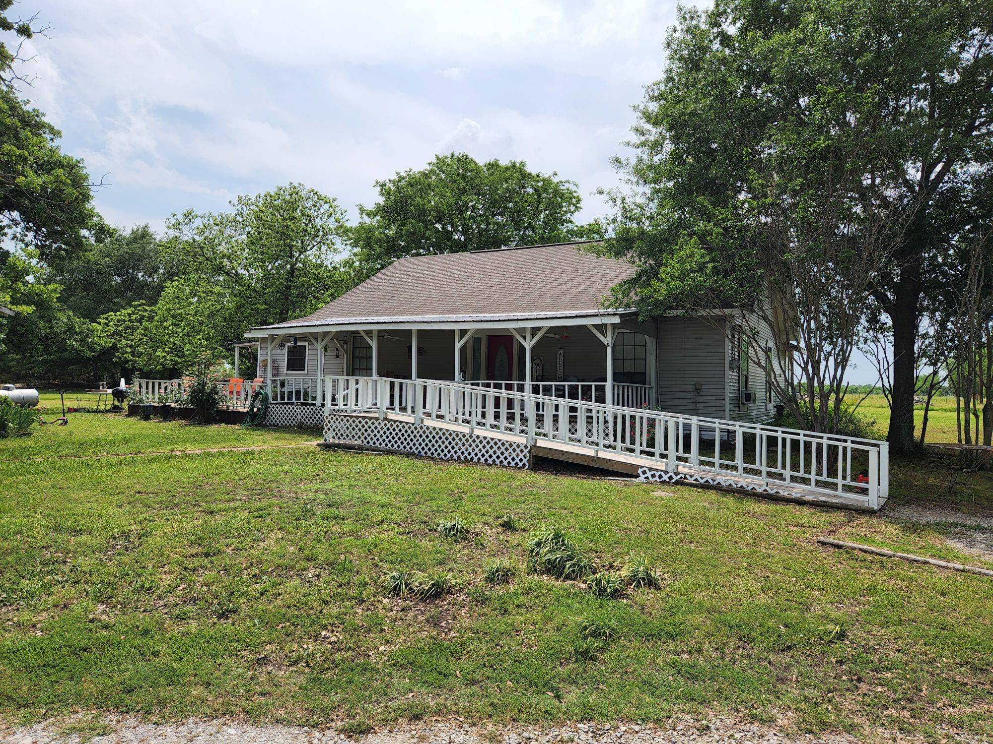 Quinlan, TX 75474,1857 County Road 3517