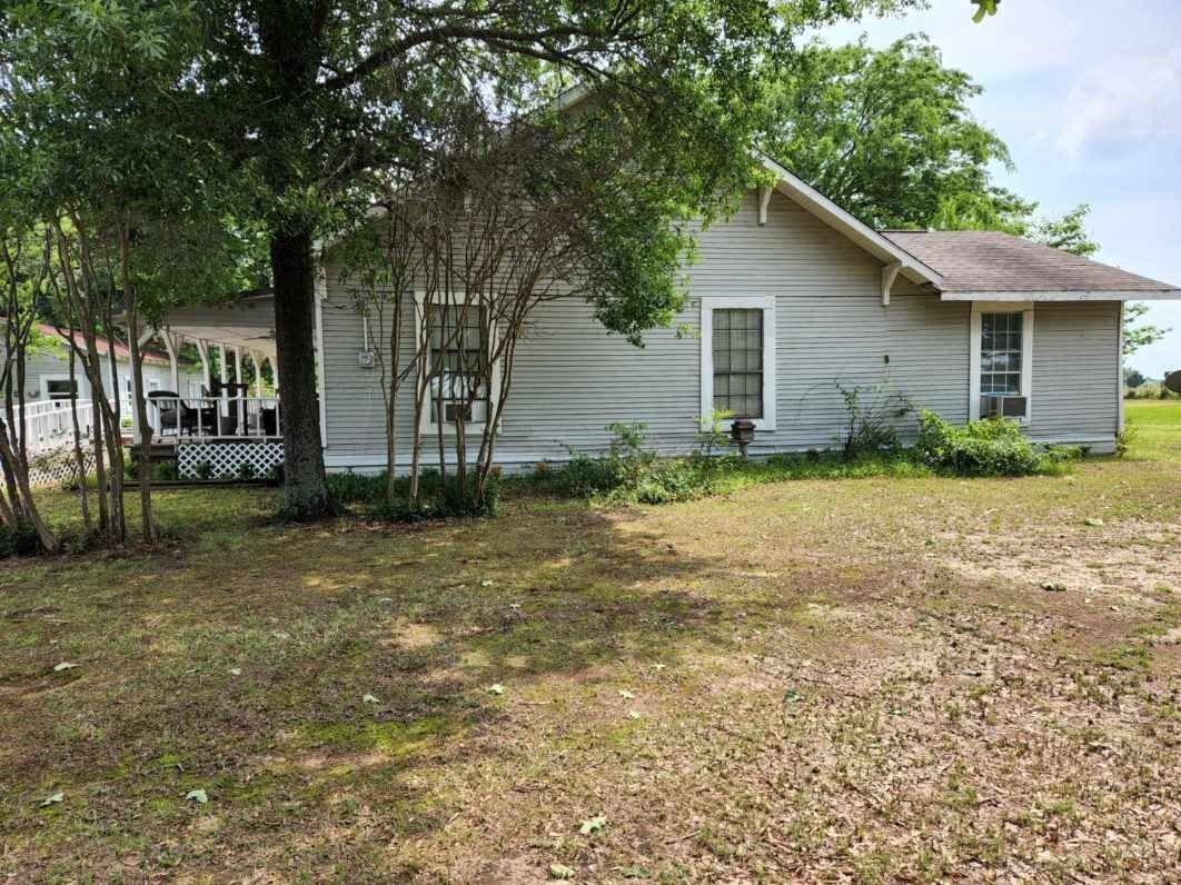 Quinlan, TX 75474,1857 County Road 3517