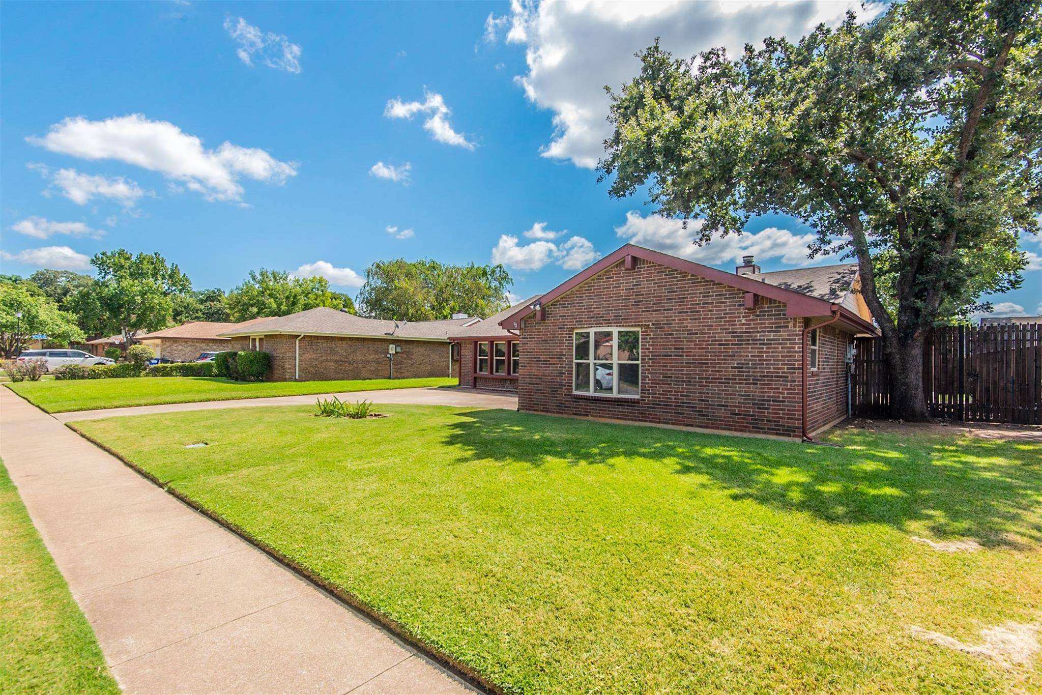 Euless, TX 76039,304 Springridge Lane