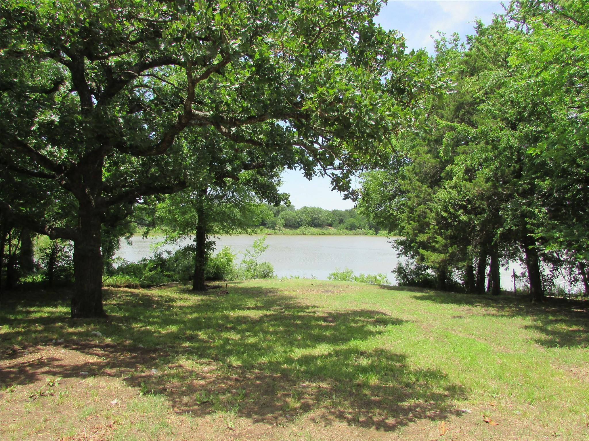 Valley View, TX 76272,207 Wilson Road