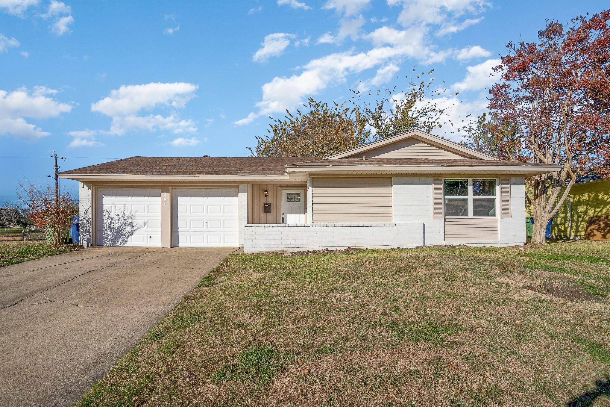 Garland, TX 75042,1821 Meadowcrest Drive