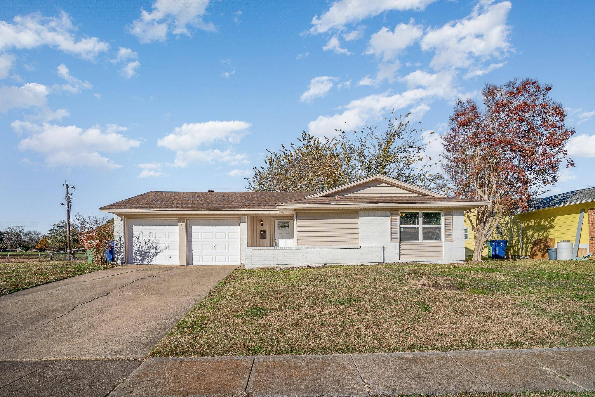 Garland, TX 75042,1821 Meadowcrest Drive