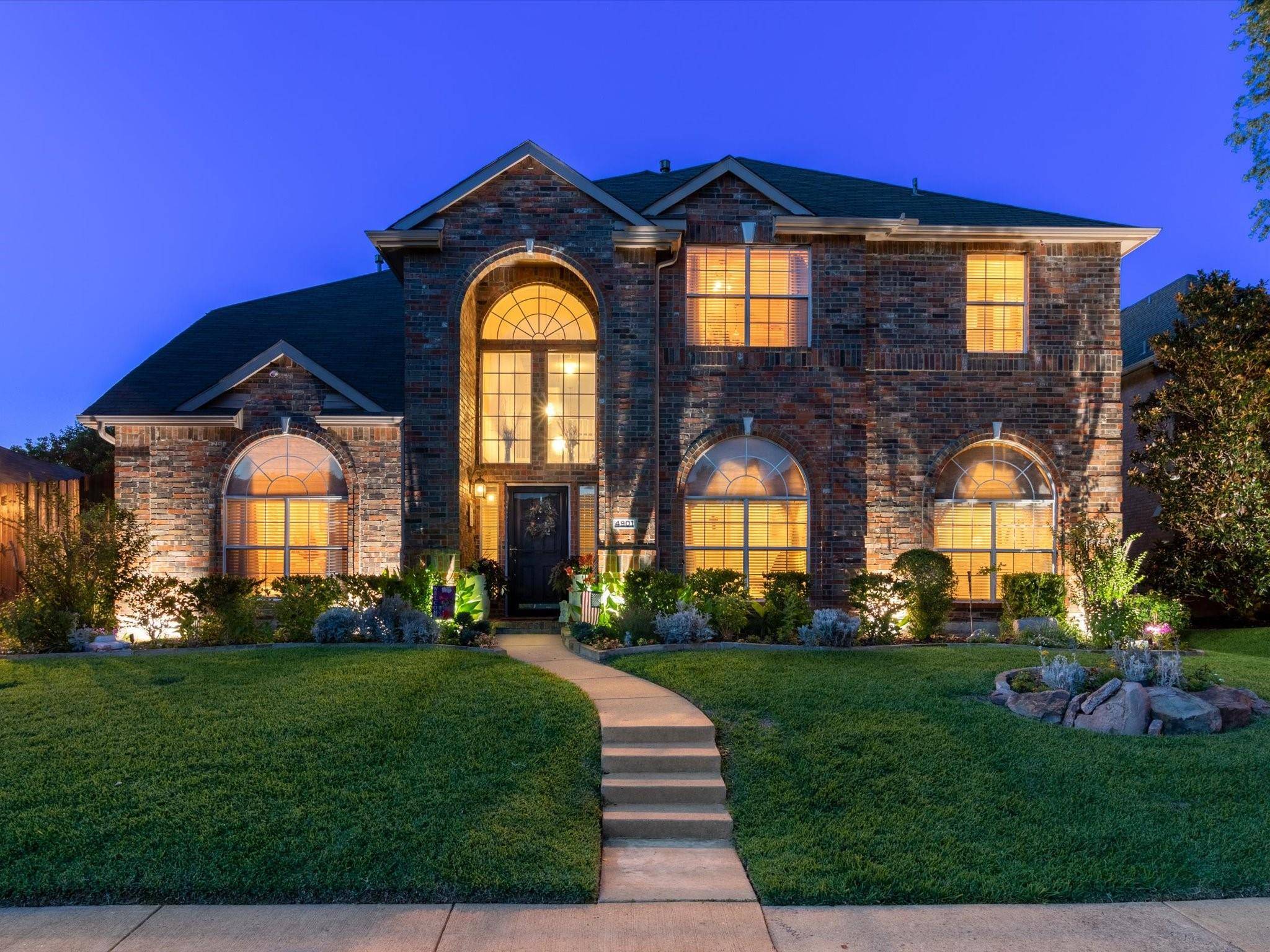 Rowlett, TX 75088,4901 Petersburg Drive