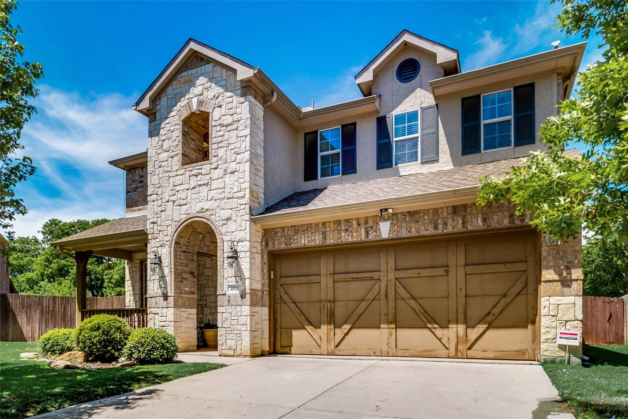 Euless, TX 76039,401 Serenade Lane