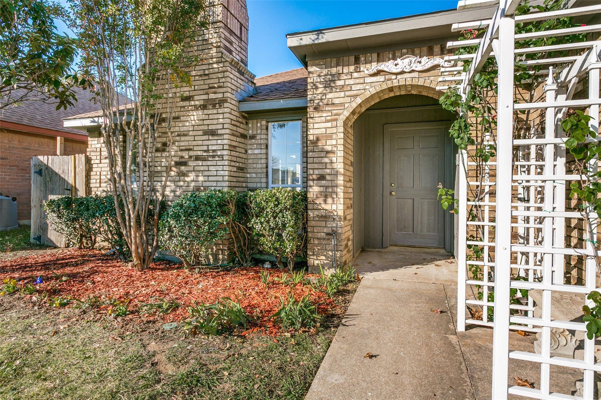 Euless, TX 76040,2702 Amberton Place