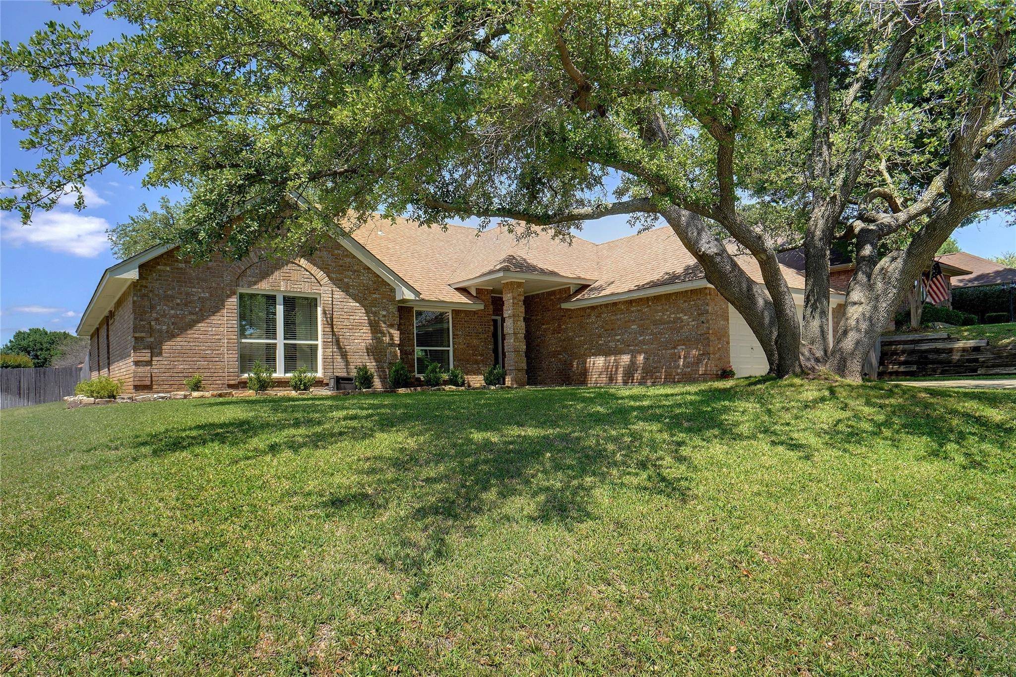 Euless, TX 76039,808 Forestcrest Court