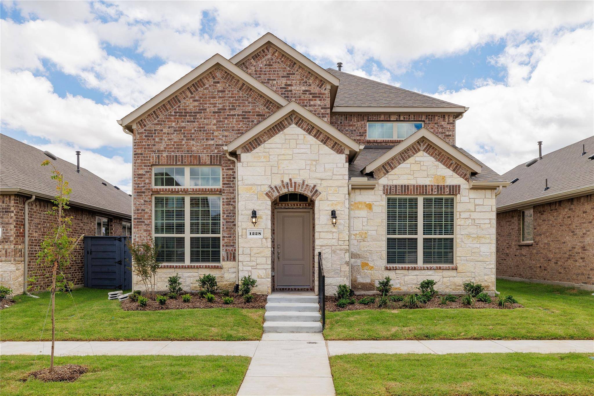 Little Elm, TX 75068,1228 Ridgeline Street