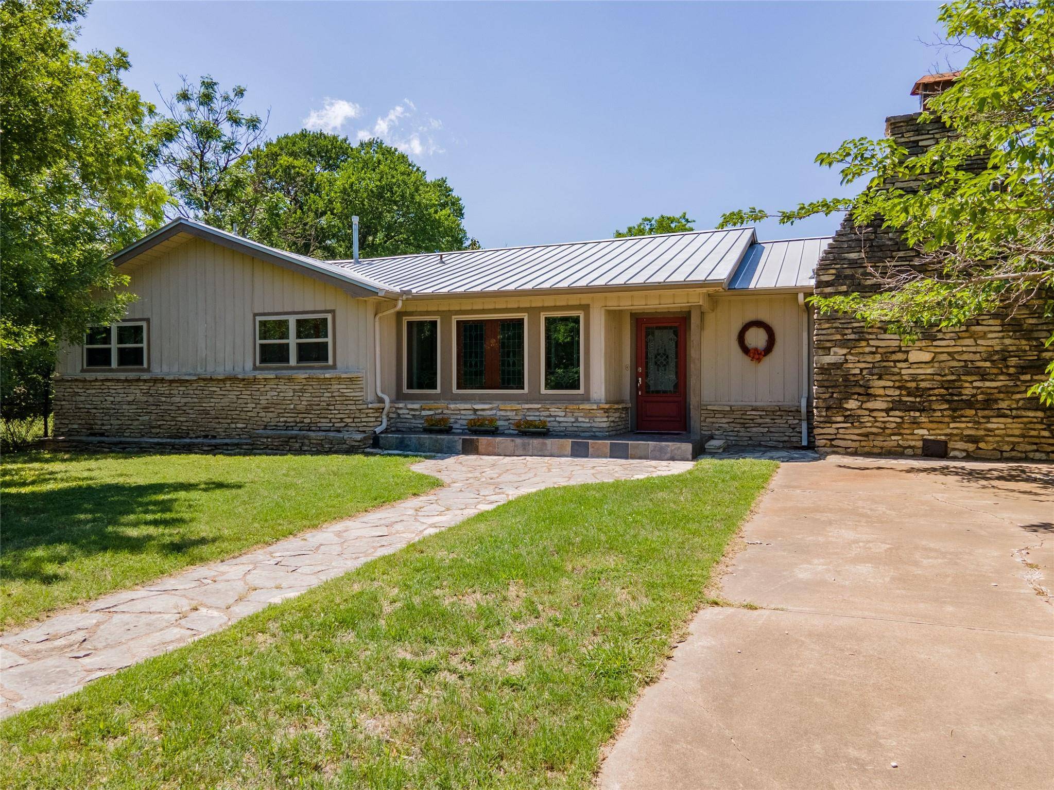 Glen Rose, TX 76043,308 Cedar St Dead End