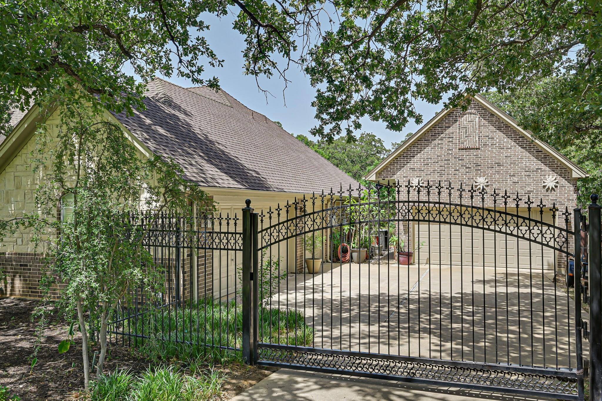 Mansfield, TX 76063,7008 Wooded Acres Trail