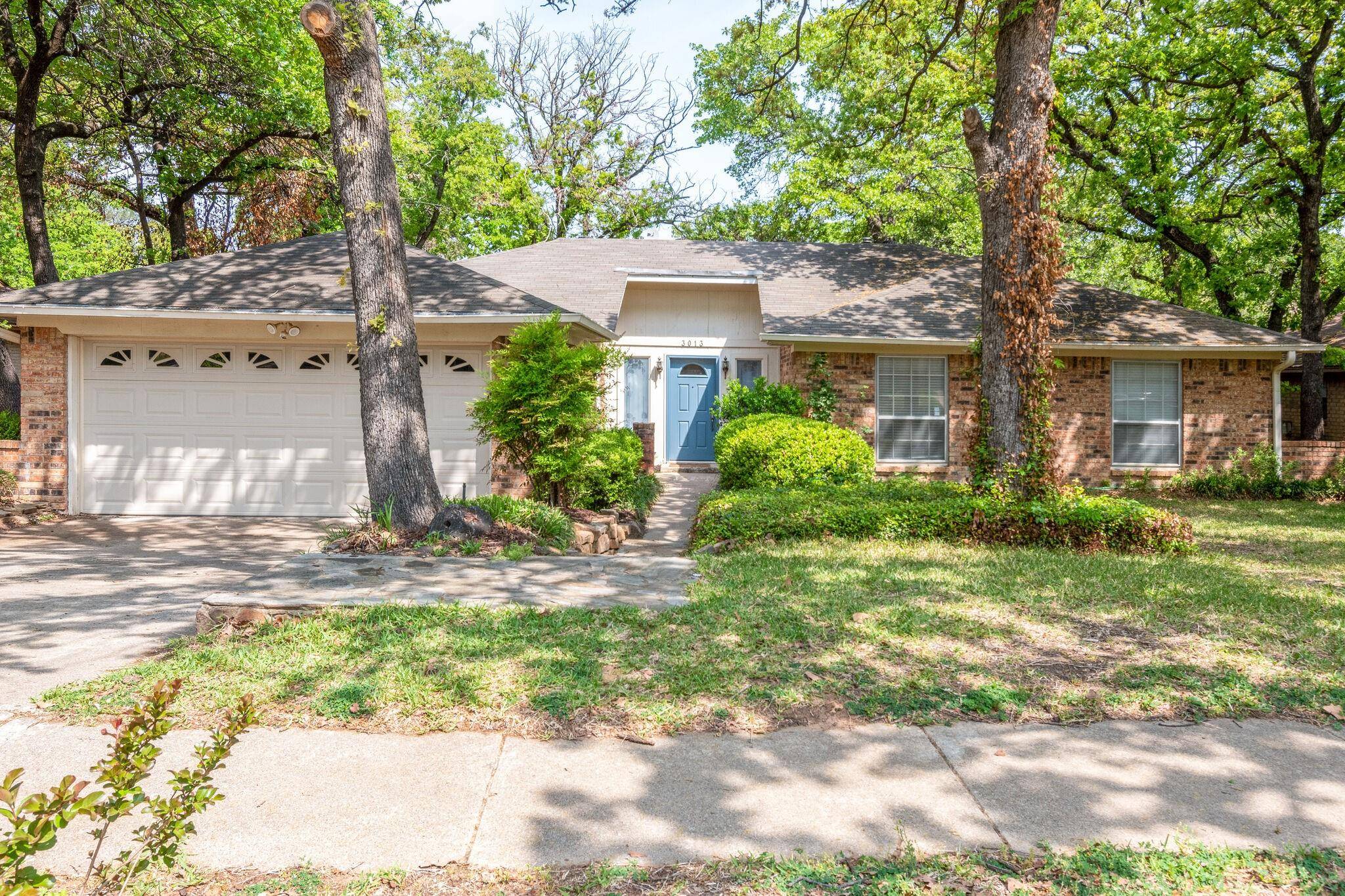 Bedford, TX 76021,3013 Pin Oak Lane