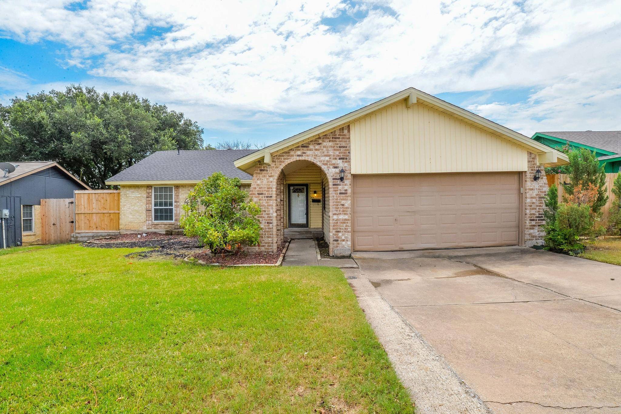 Carrollton, TX 75007,2026 Cedarwood Drive