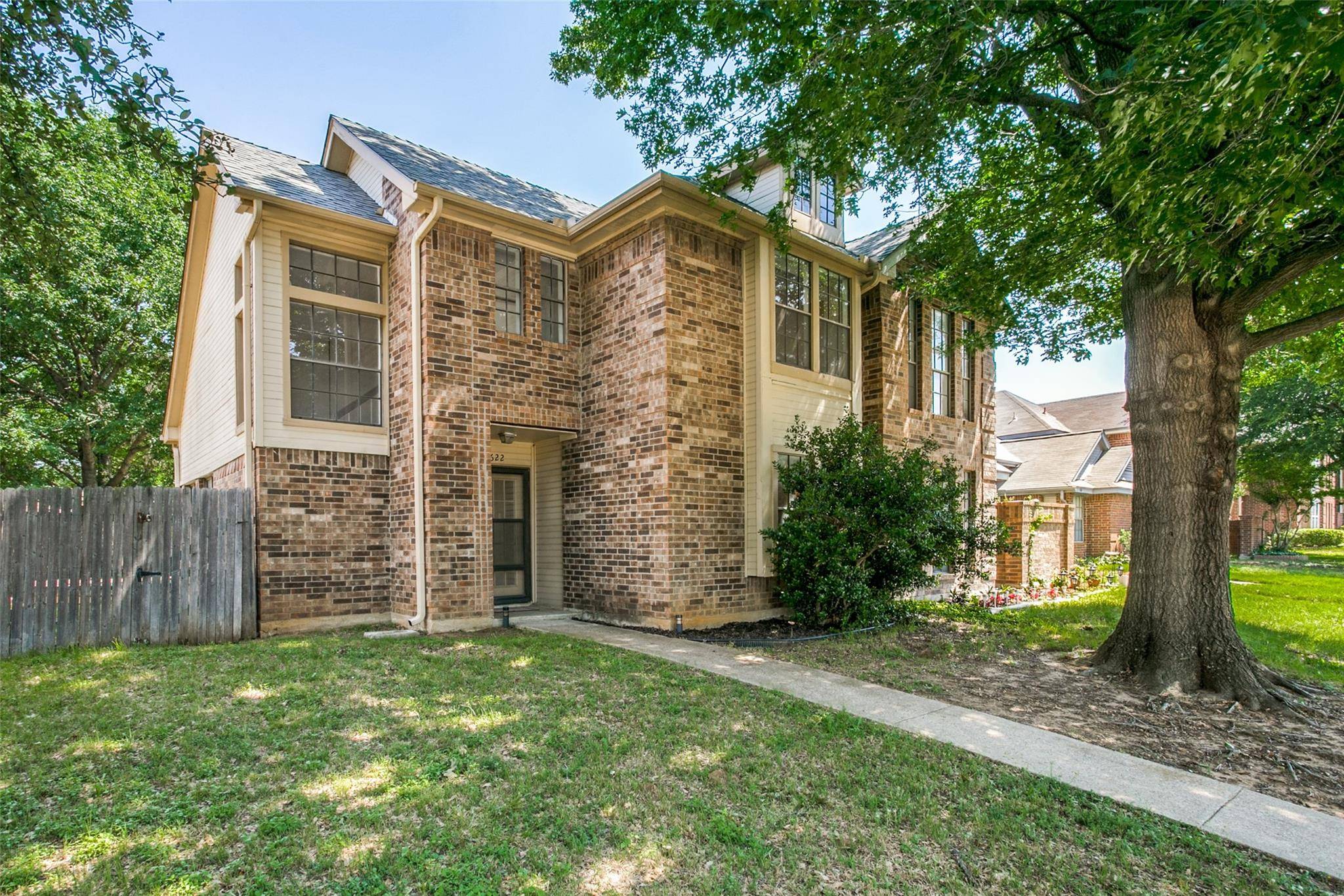 Euless, TX 76039,622 Essex Place