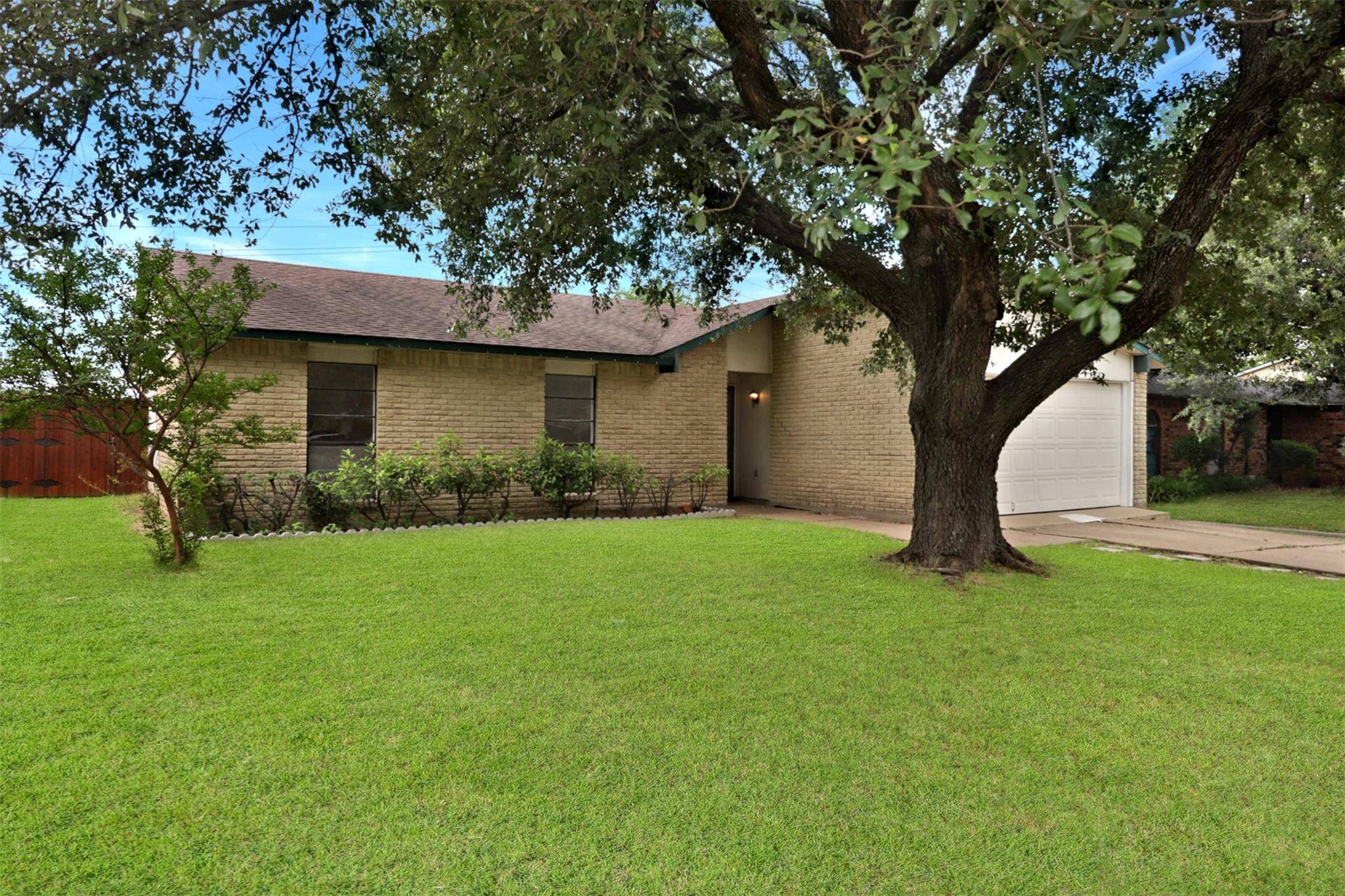 Rowlett, TX 75089,3314 Maple Lane