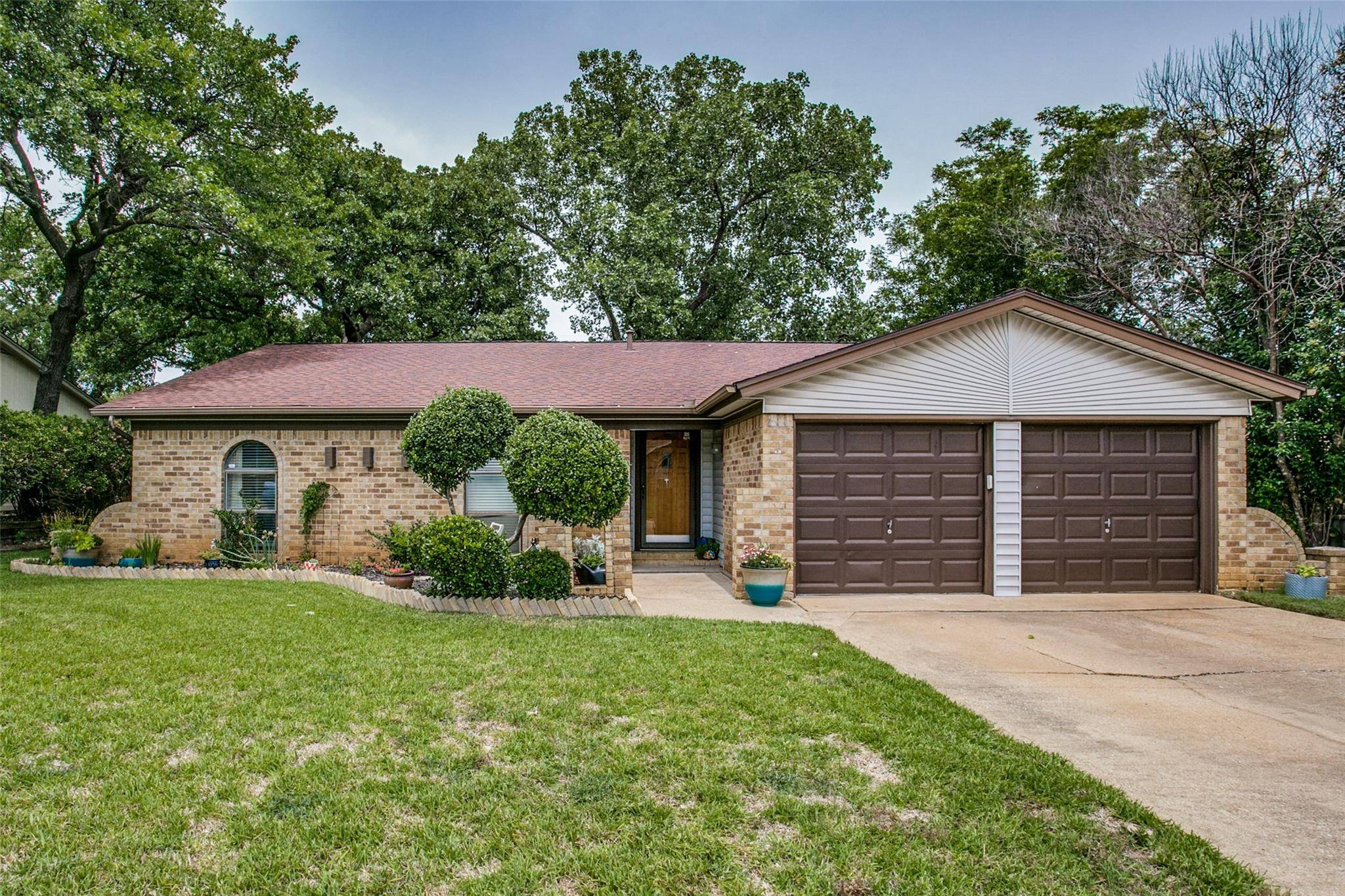 Bedford, TX 76021,3417 Pembroke Place