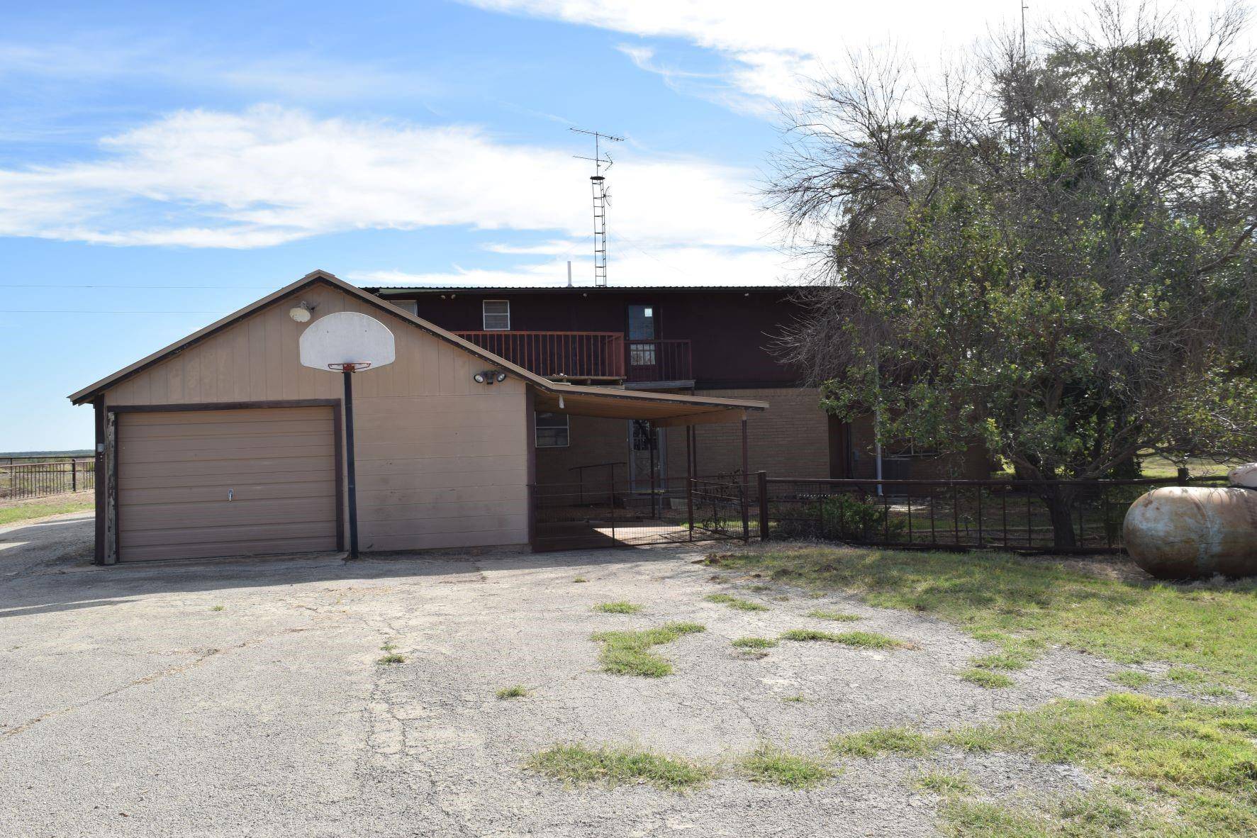 Coleman, TX 76834,7450 Farm Market 1026