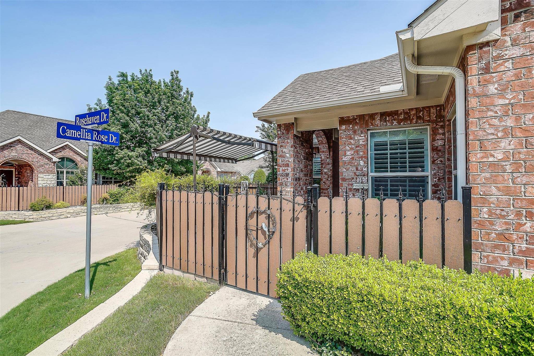 Fort Worth, TX 76116,3149 Camellia Rose Drive #712