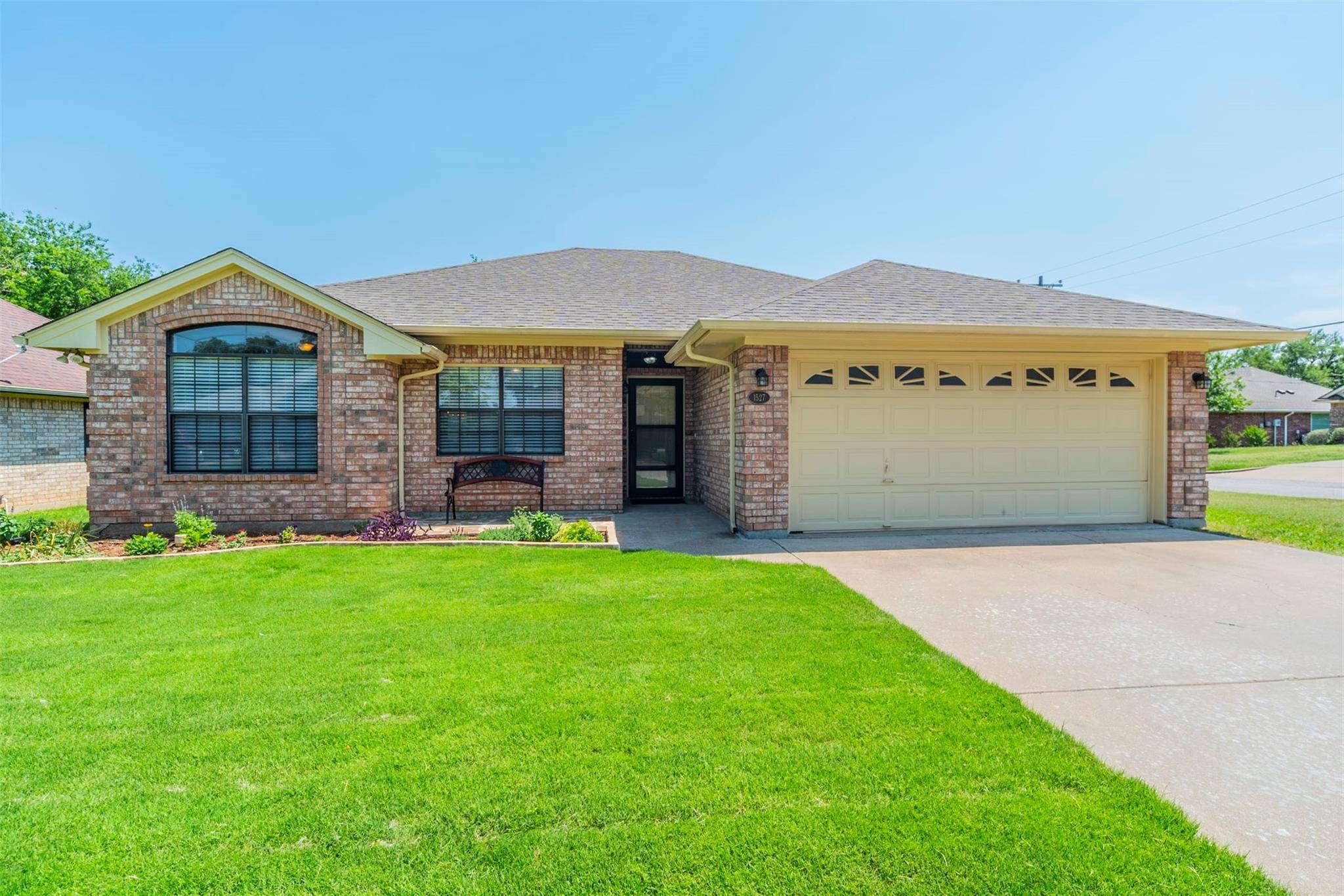 Granbury, TX 76048,1527 Clover Lane