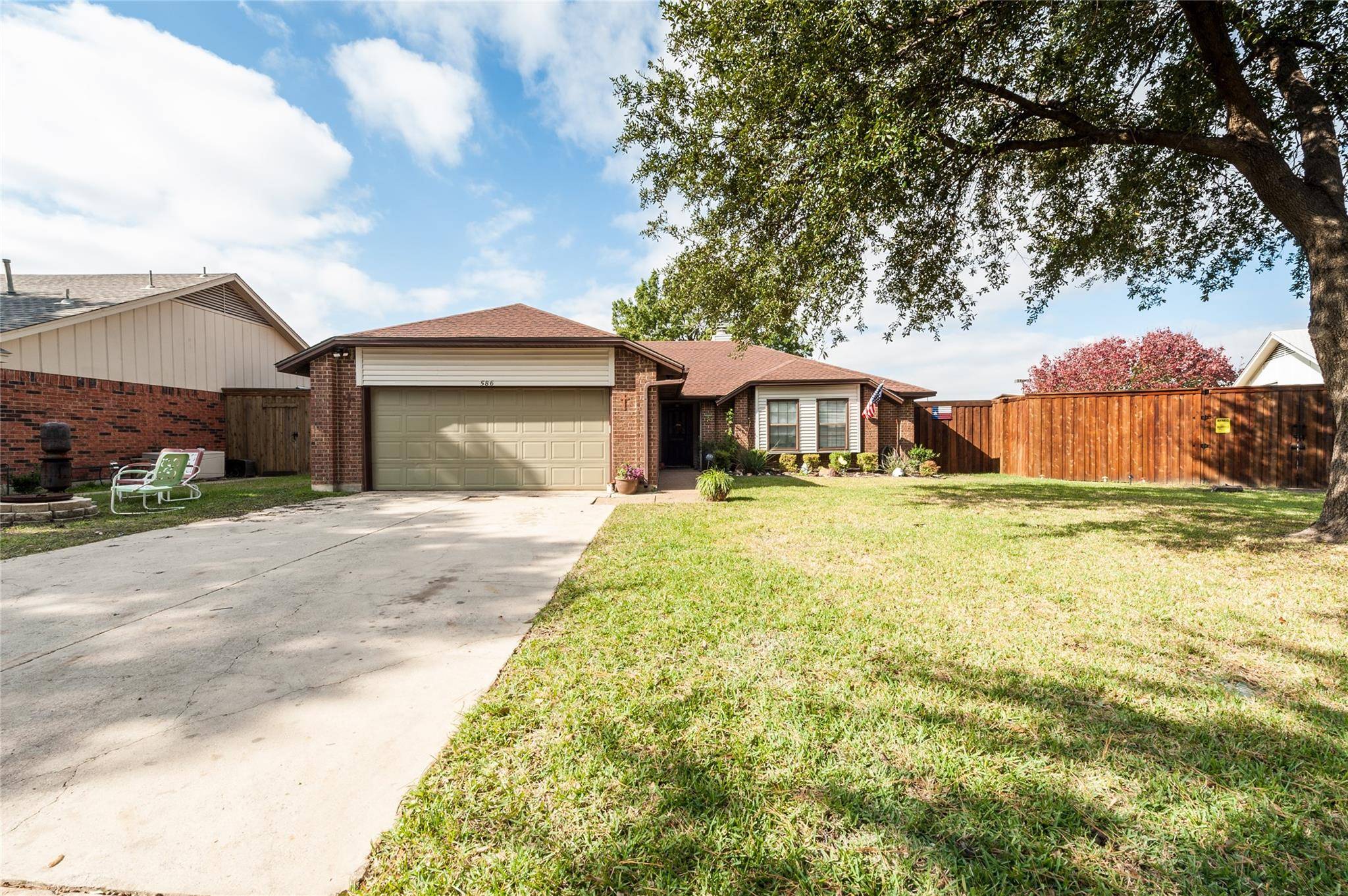 Lewisville, TX 75067,586 Calvert Court