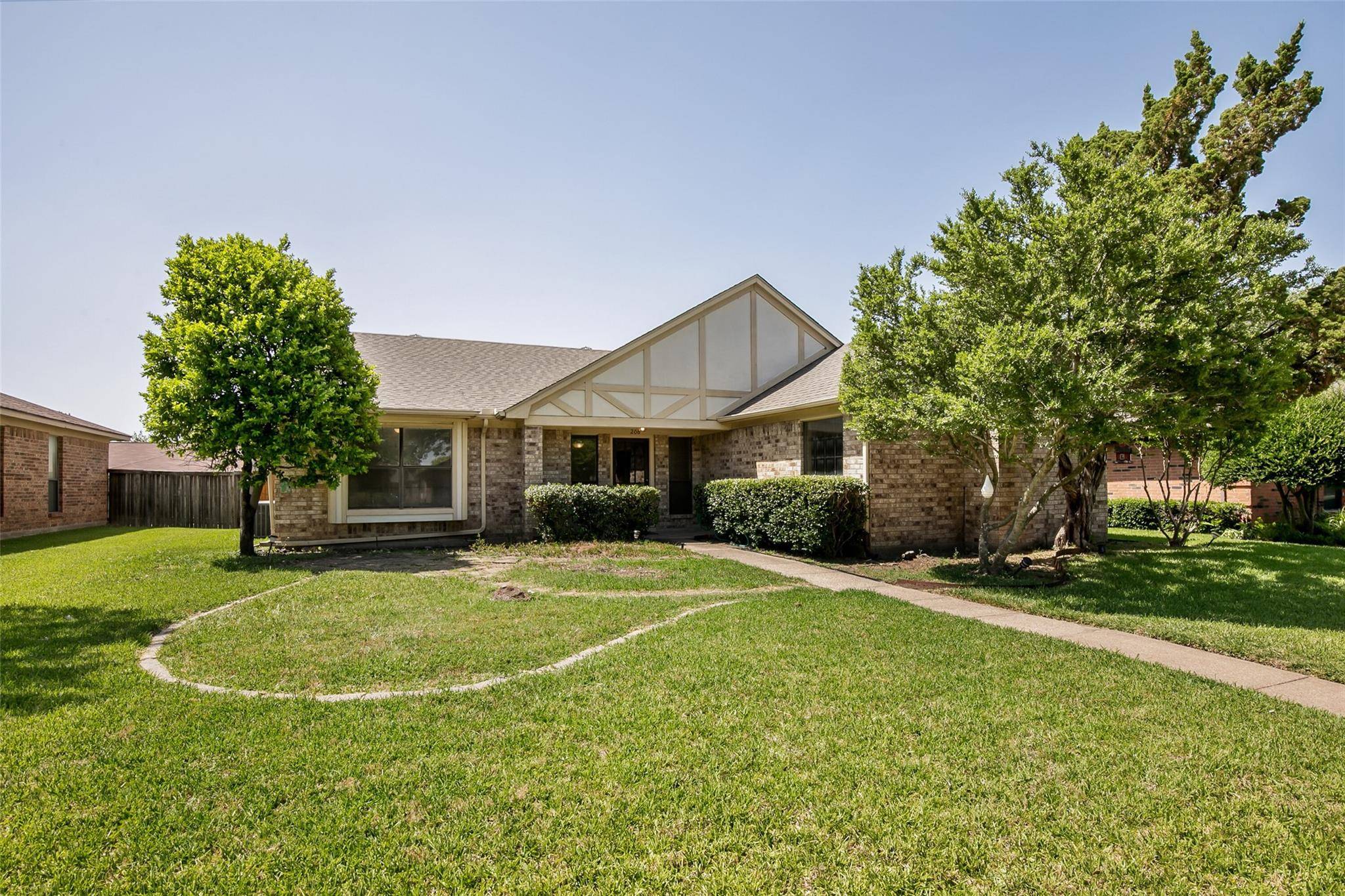 Garland, TX 75040,206 E Bancroft Drive