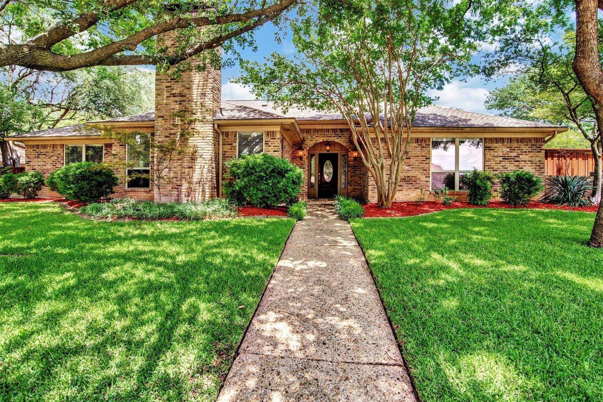 Plano, TX 75074,3921 Leon Drive