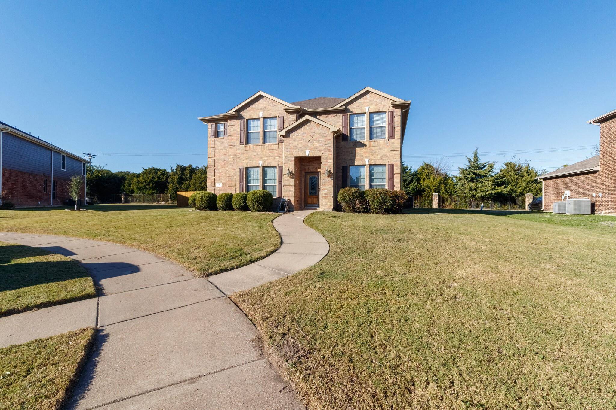 Desoto, TX 75115,605 Goldenrod Court