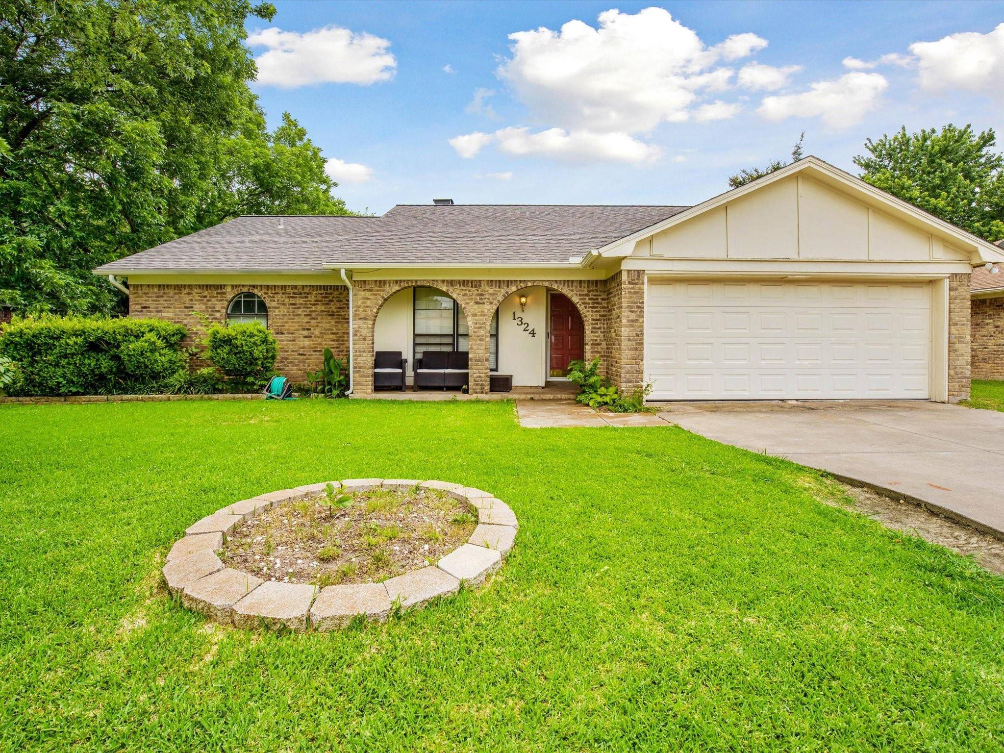 Benbrook, TX 76126,1324 Timbercreek Road