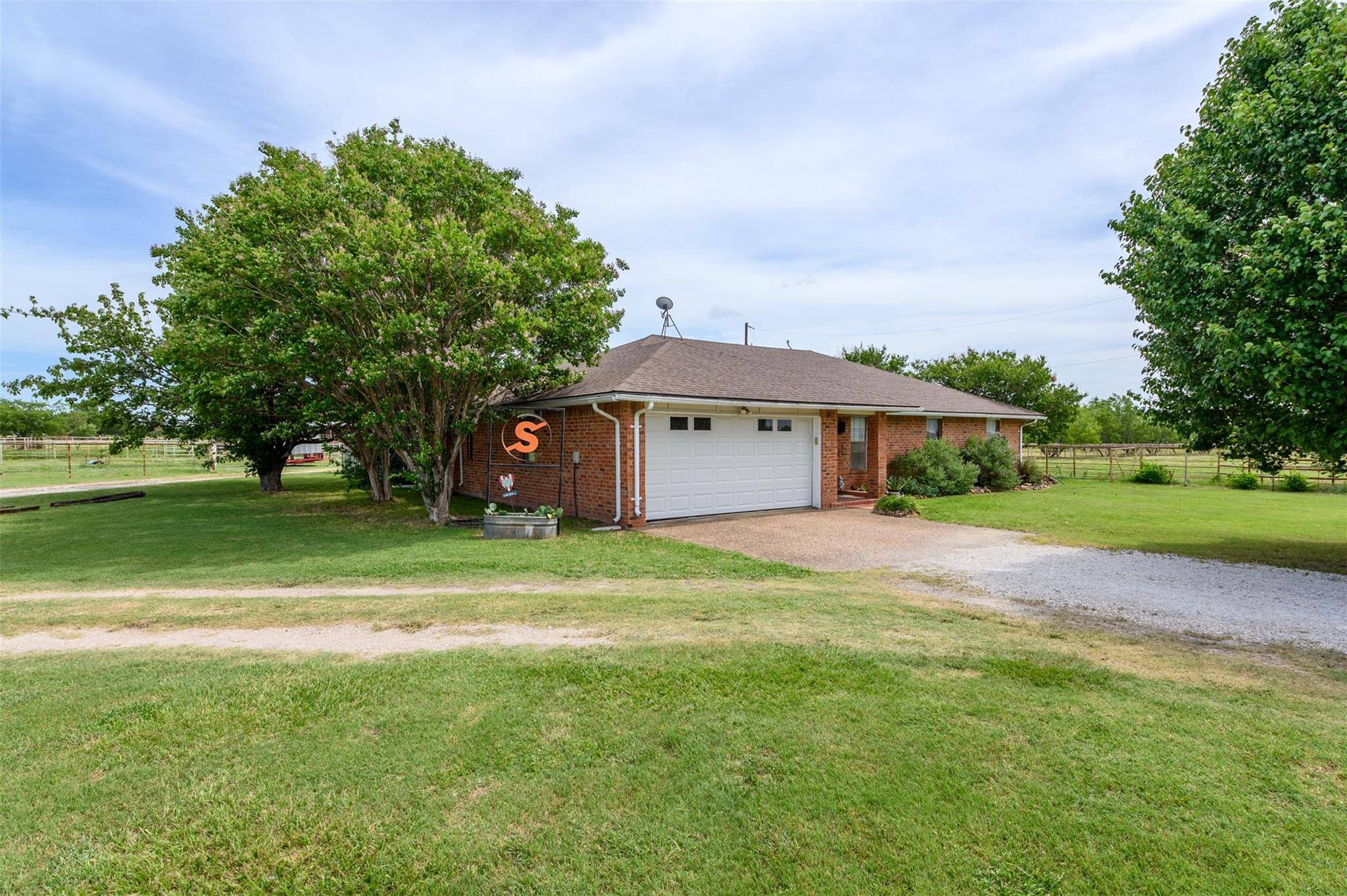 Justin, TX 76247,8762 Blair Road