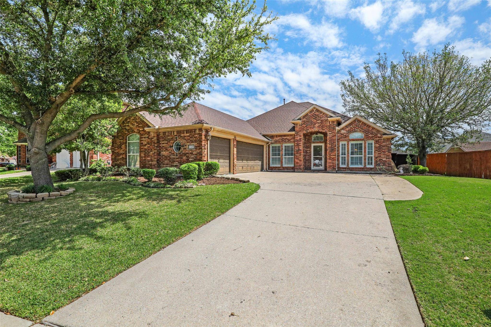 Rowlett, TX 75089,8502 Sawgrass Lane